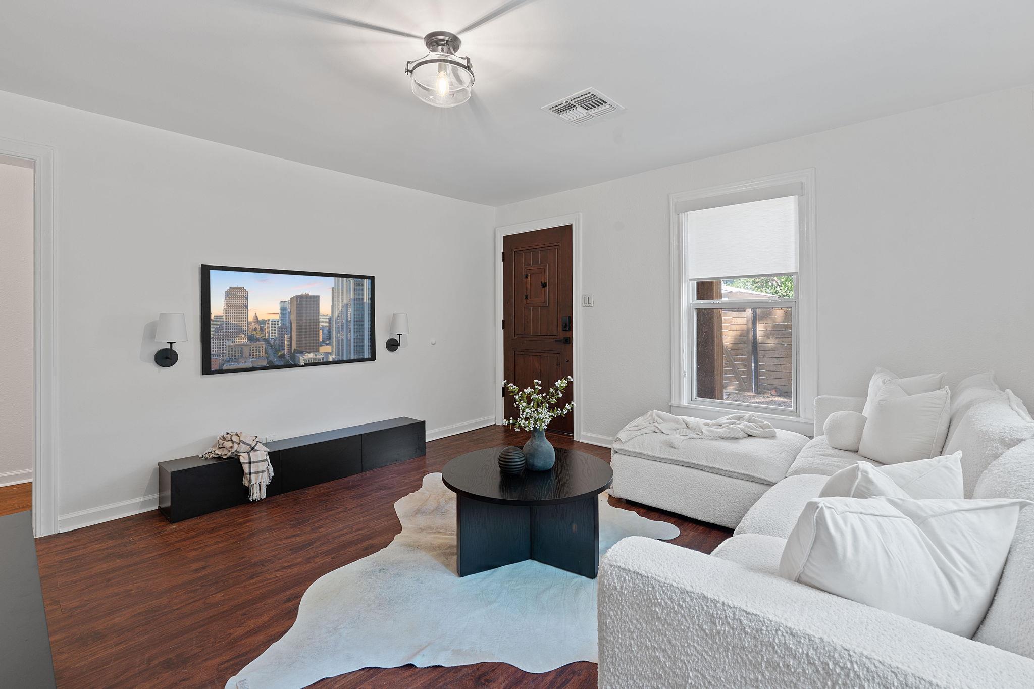 63 Navasota St, Austin, TX 78702