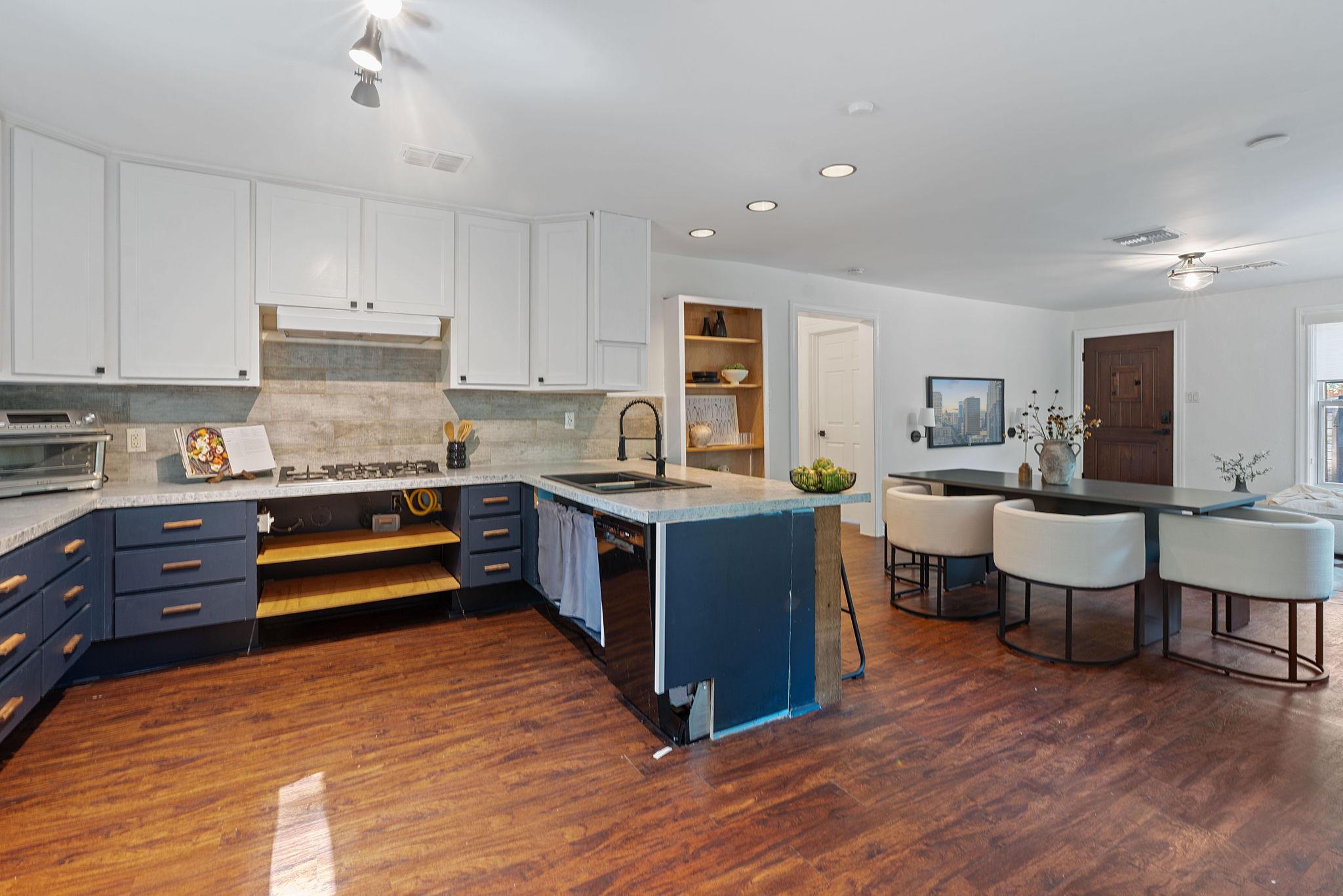 63 Navasota St, Austin, TX 78702