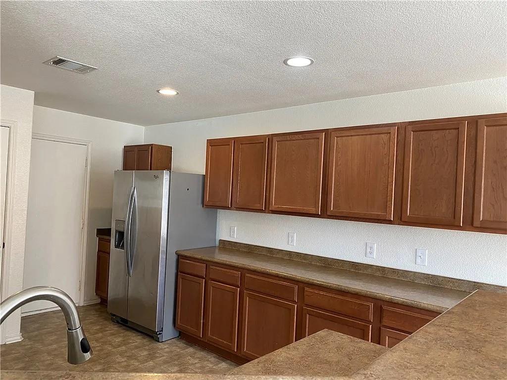 2200 Weiss Ln, Georgetown, TX 78626
