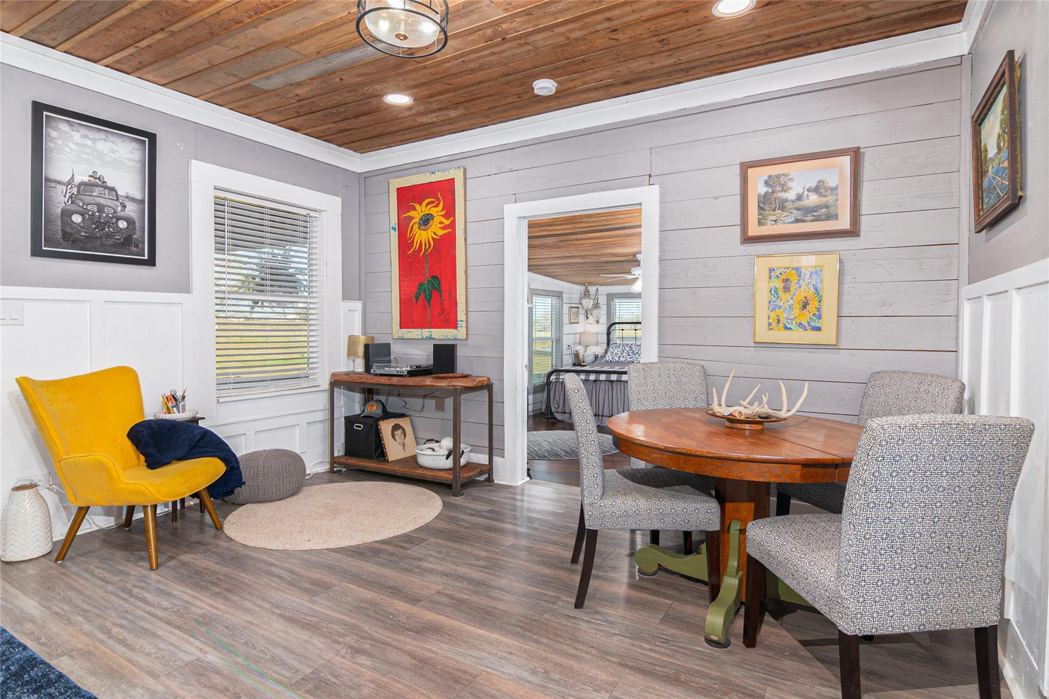 7150 Linne Rd, Seguin, TX 78155