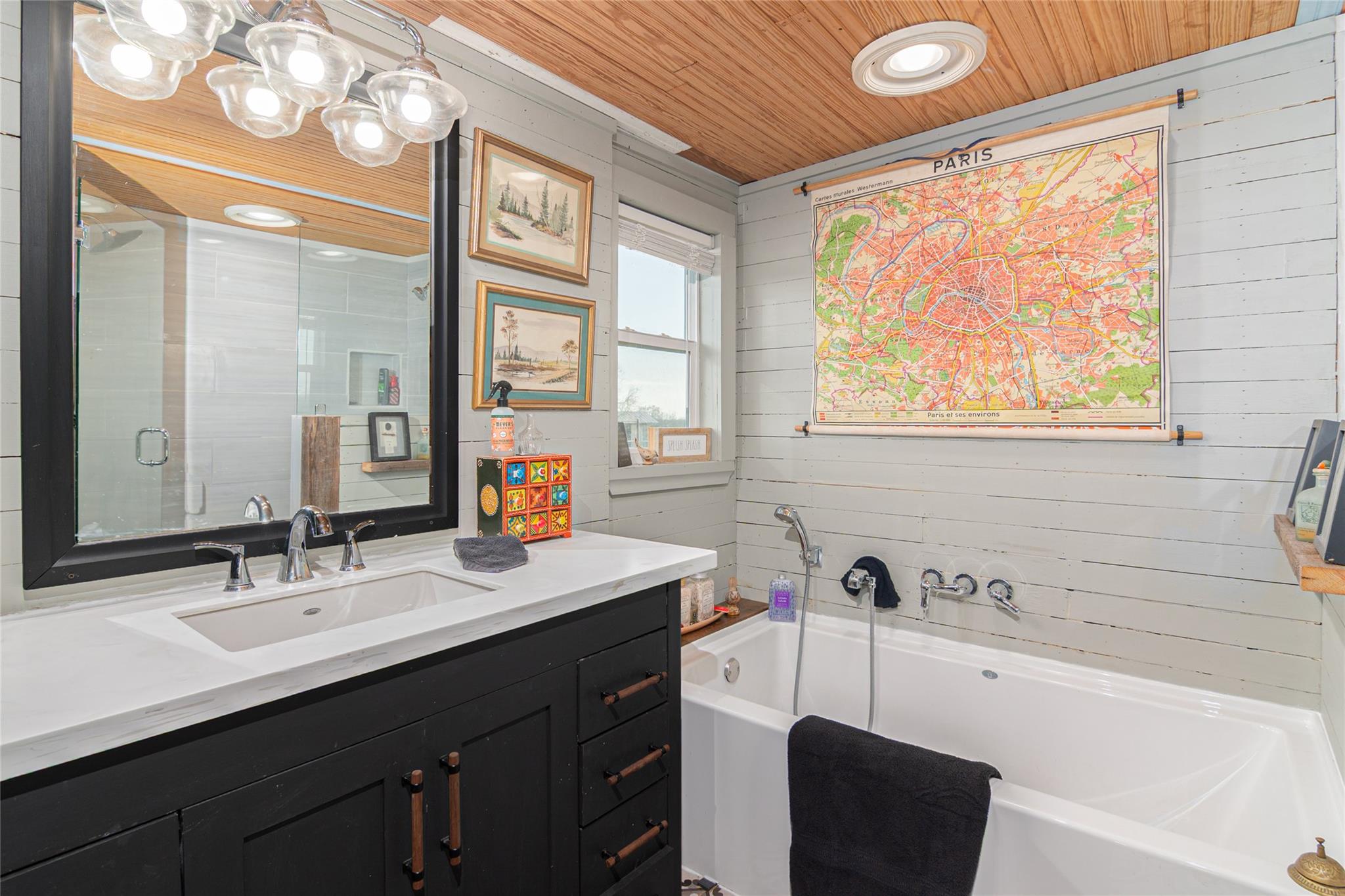 7150 Linne Rd, Seguin, TX 78155