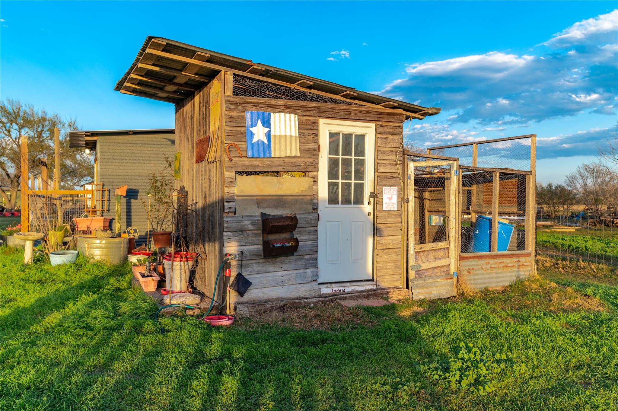 7150 Linne Rd, Seguin, TX 78155