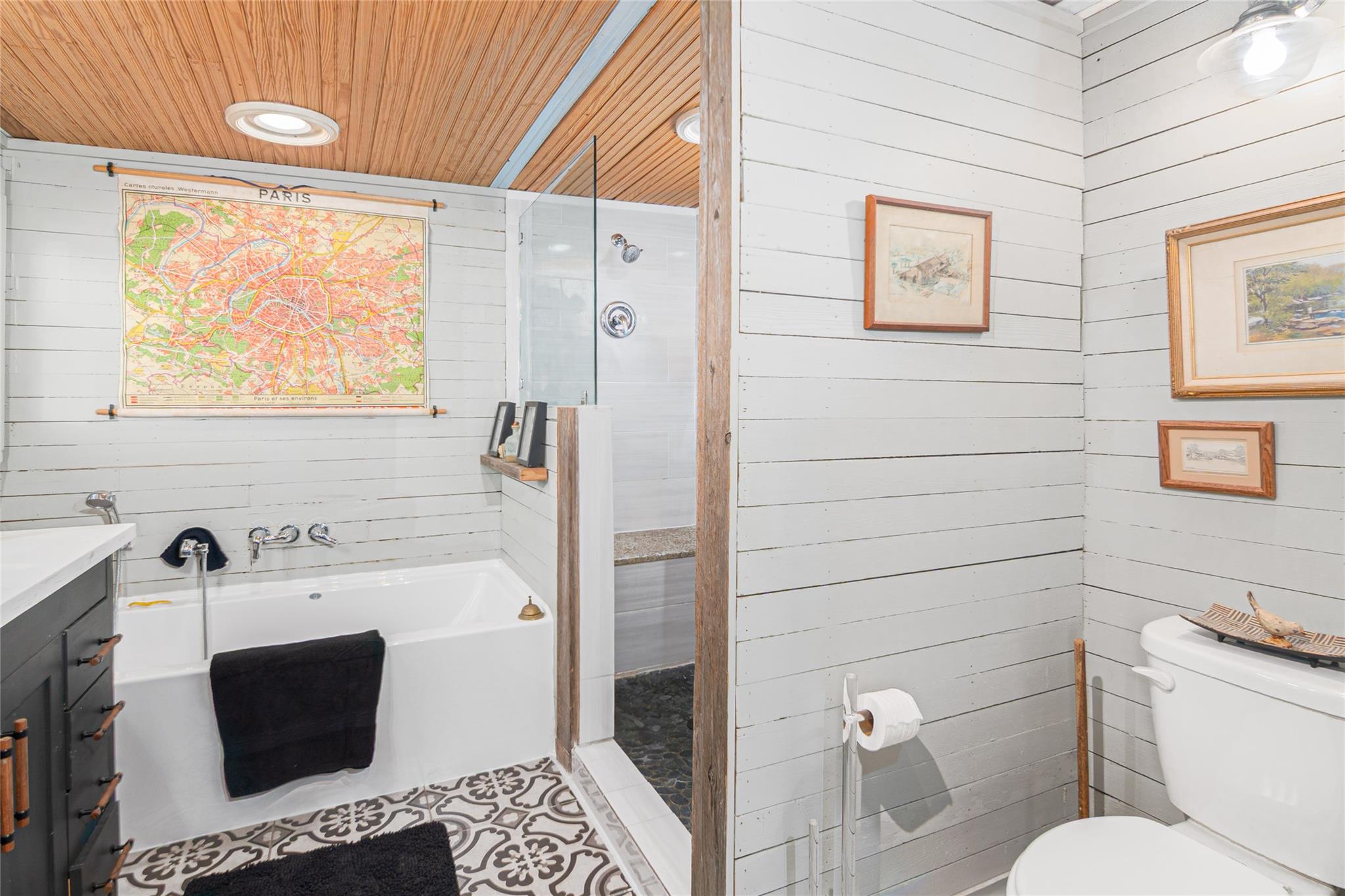 7150 Linne Rd, Seguin, TX 78155