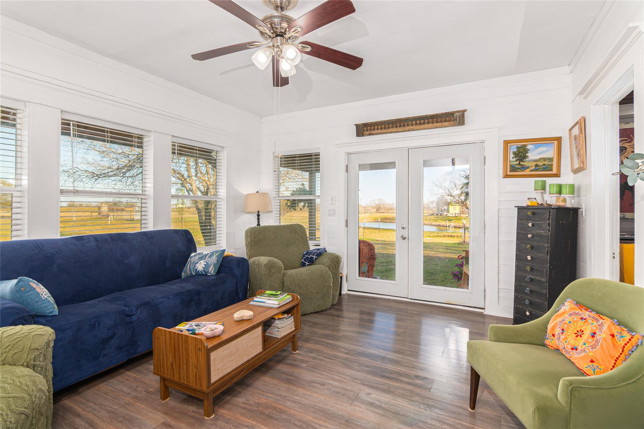 7150 Linne Rd, Seguin, TX 78155