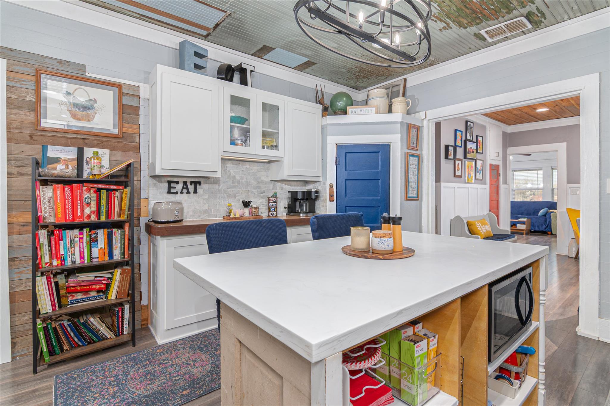 7150 Linne Rd, Seguin, TX 78155