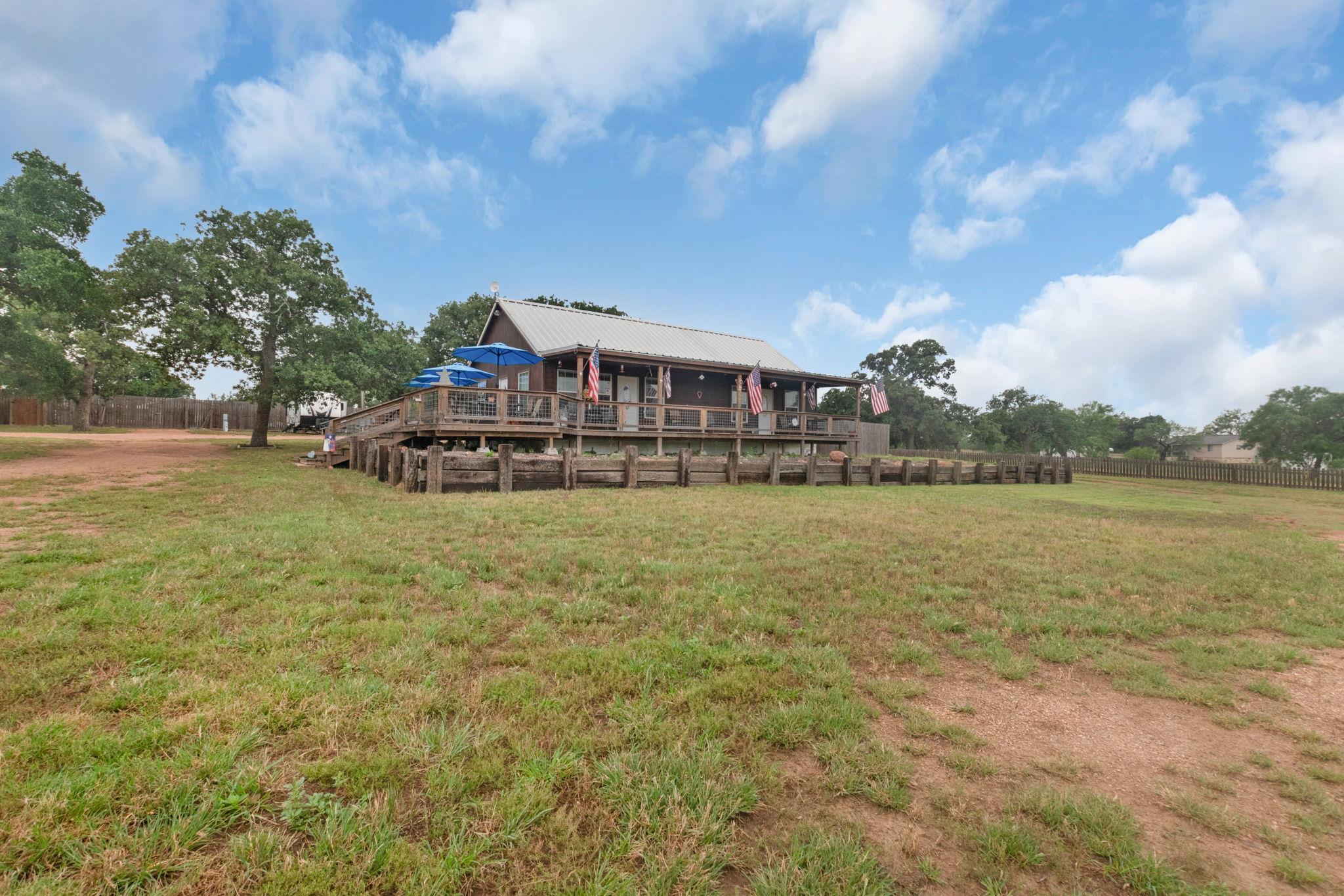 310 Cortez Trl, Buchanan Dam, TX 78609