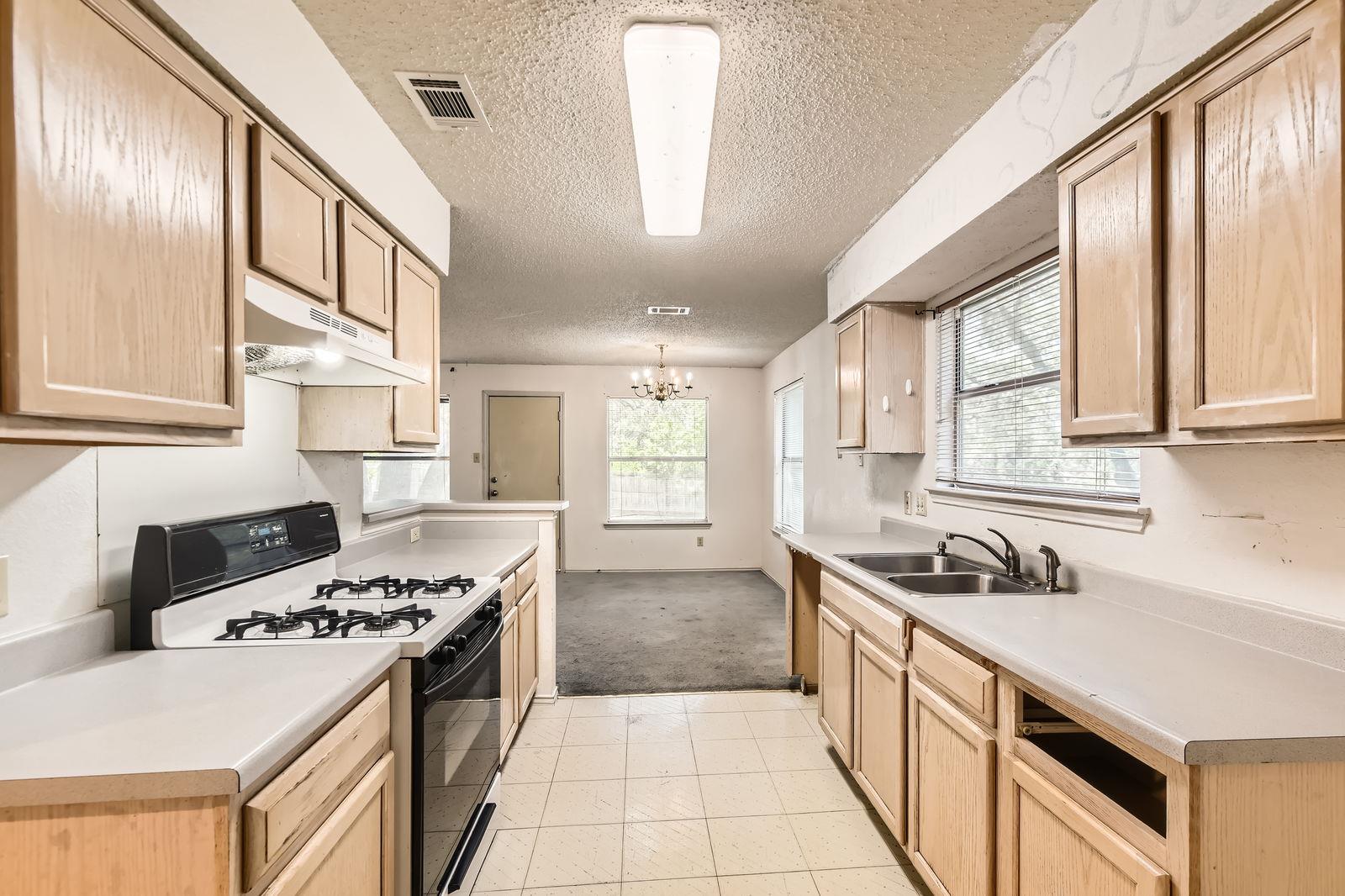 10421 Cayuse Cv, Austin, TX 78748