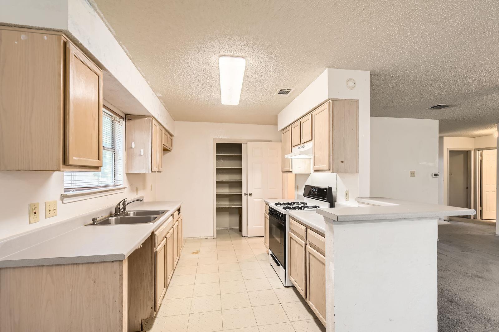 10421 Cayuse Cv, Austin, TX 78748
