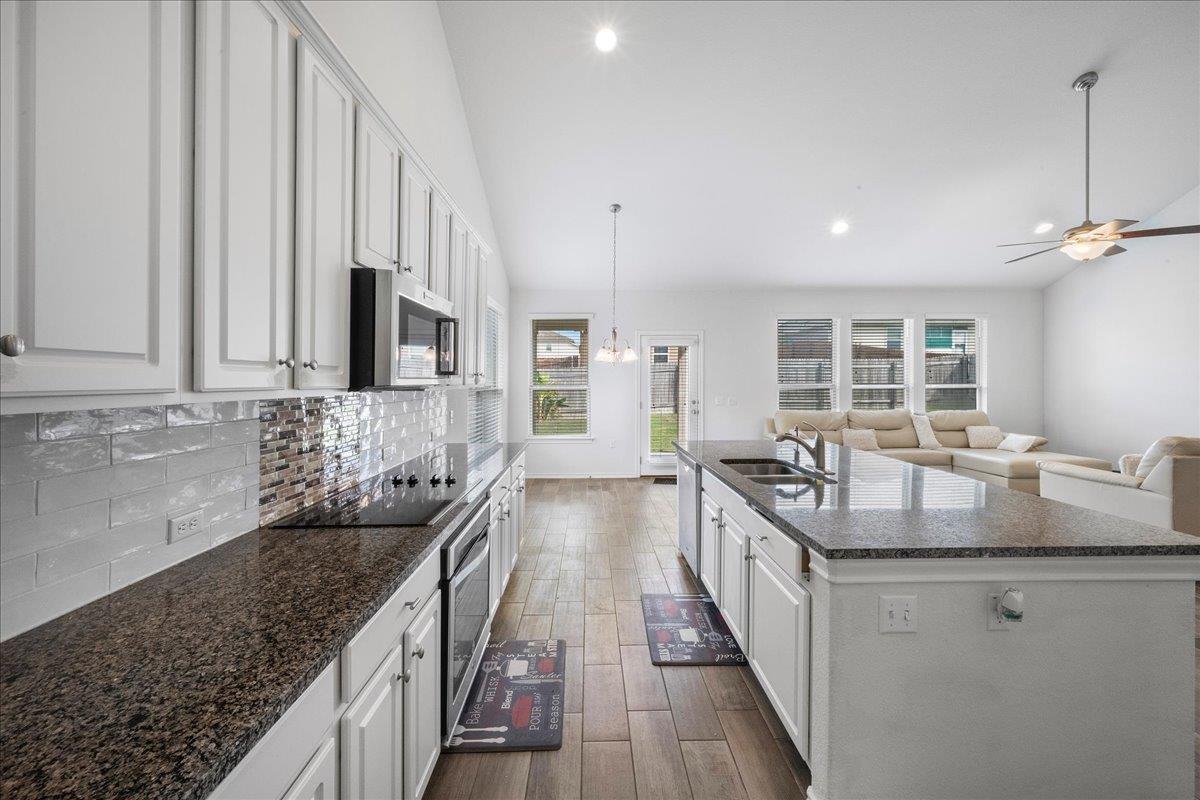 13309 Henneman Dr, Pflugerville, TX 78660