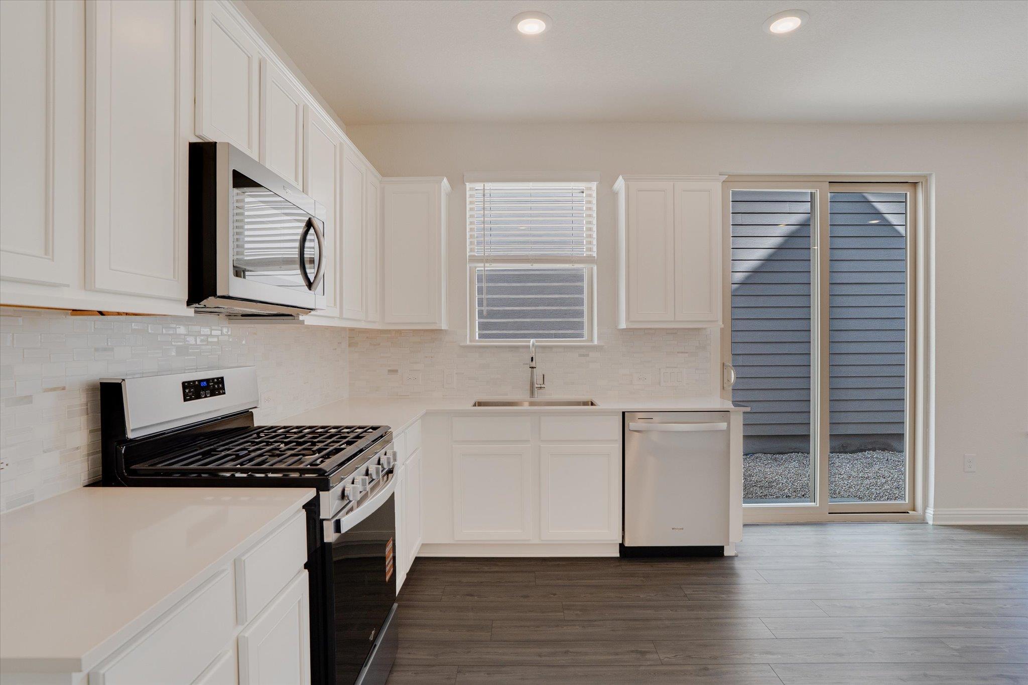 8208 Springsteen Dr, Austin, TX 78744