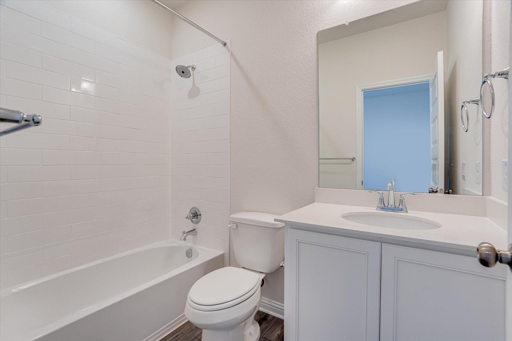 8208 Springsteen Dr, Austin, TX 78744