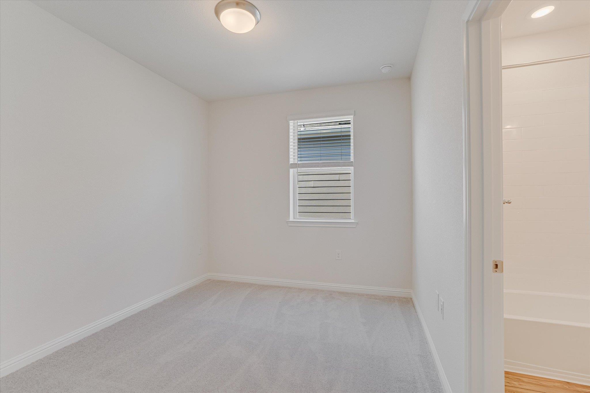 8208 Springsteen Dr, Austin, TX 78744