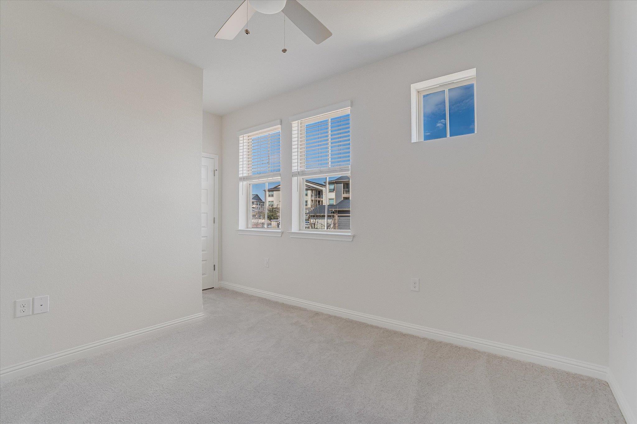 8208 Springsteen Dr, Austin, TX 78744