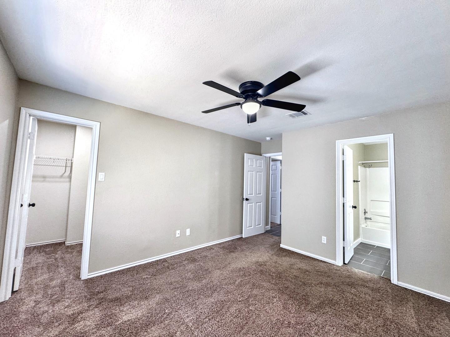 833 Sagewood Trl, San Marcos, TX 78666