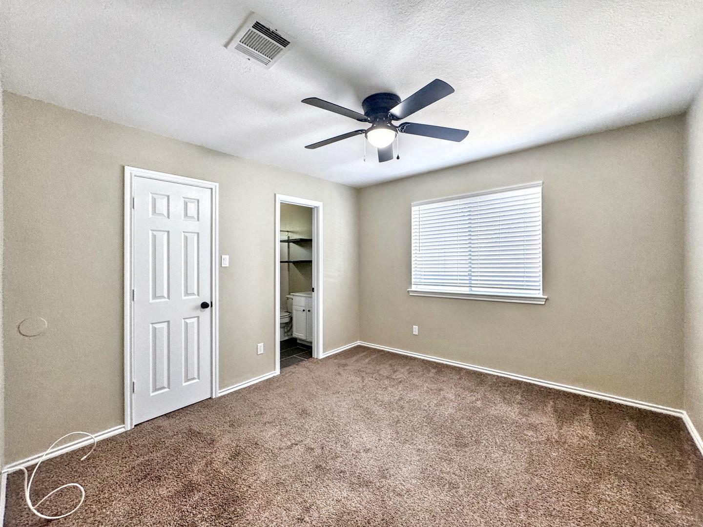 833 Sagewood Trl, San Marcos, TX 78666