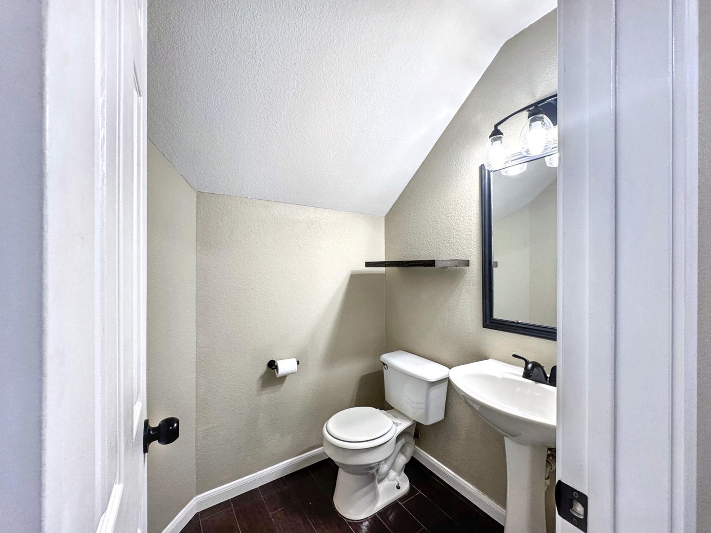 833 Sagewood Trl, San Marcos, TX 78666