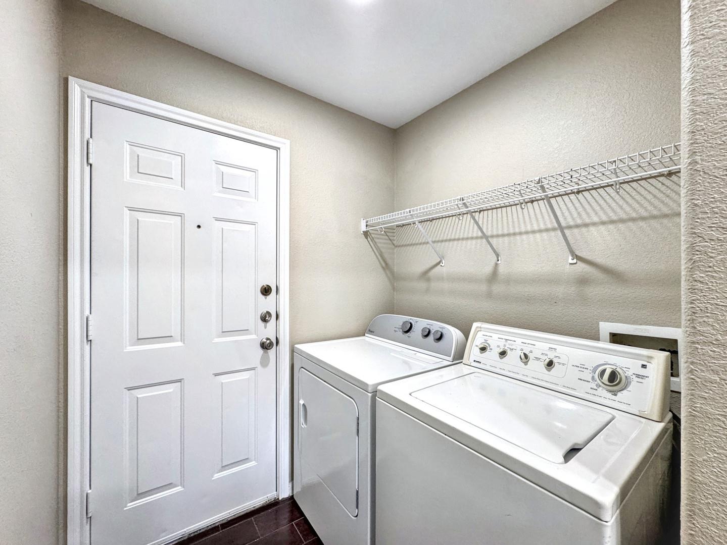 833 Sagewood Trl, San Marcos, TX 78666