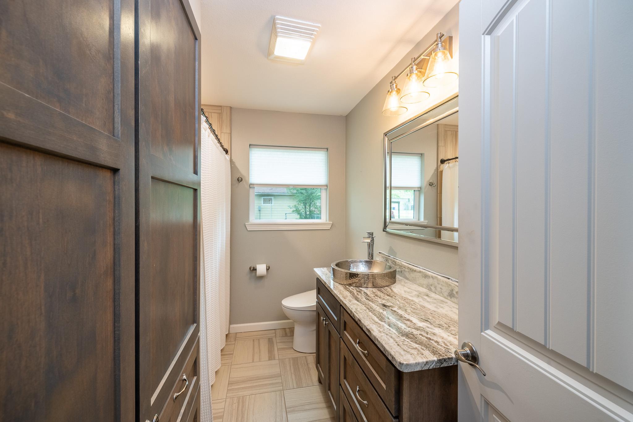 1318 Neuman St, Gonzales, TX 78629