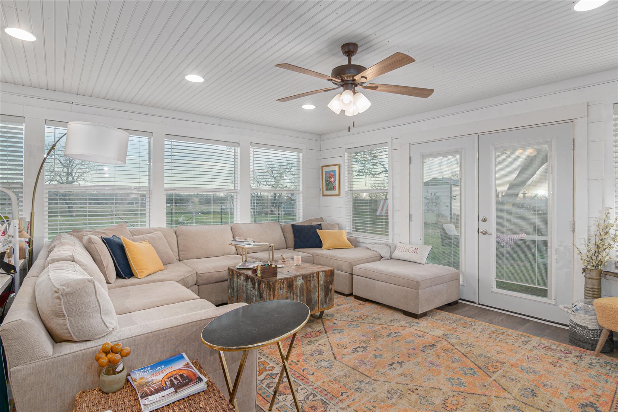 7150 Linne Rd, Seguin, TX 78155