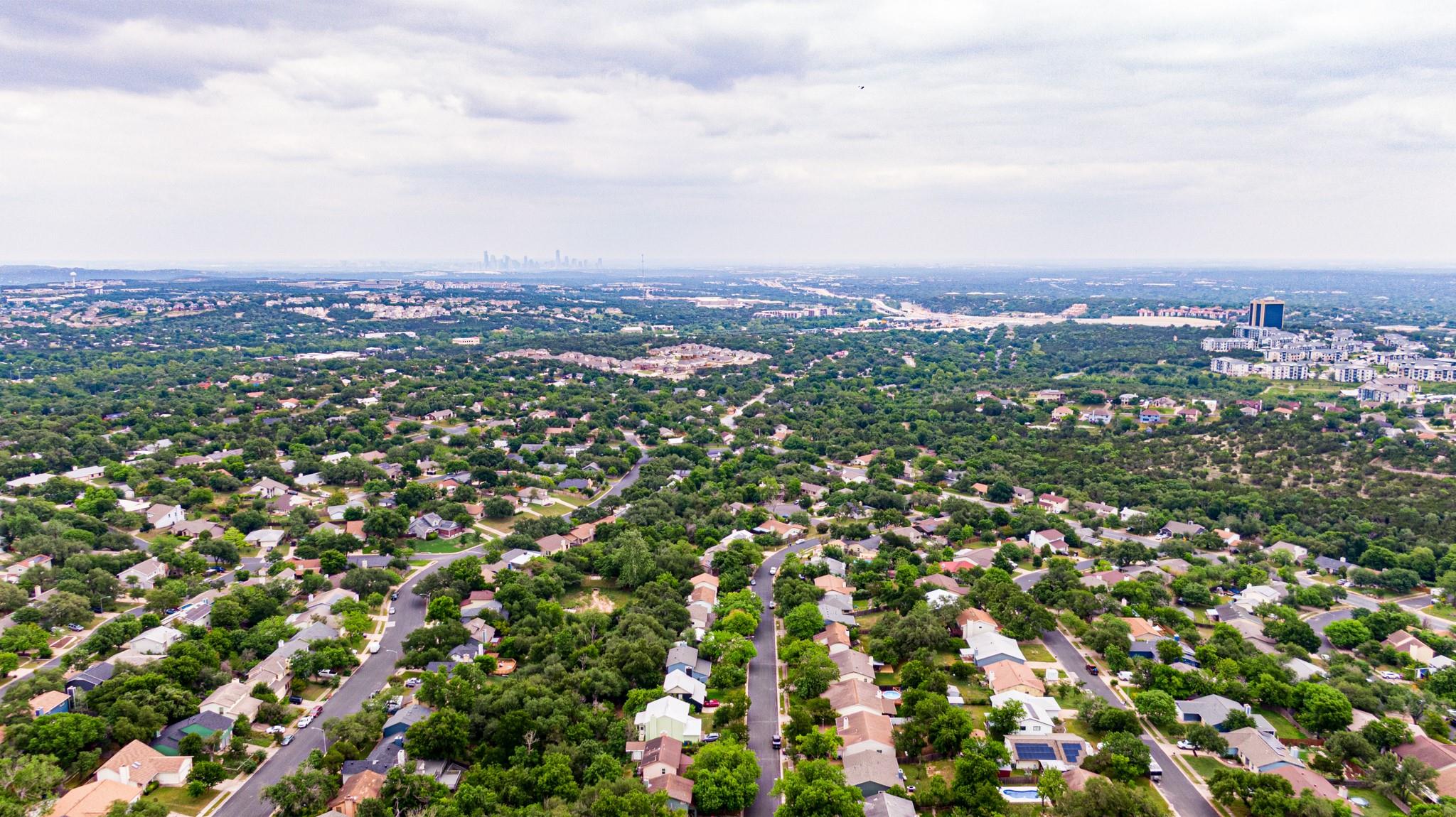 8302 Hanbridge Ln, Austin, TX 78736