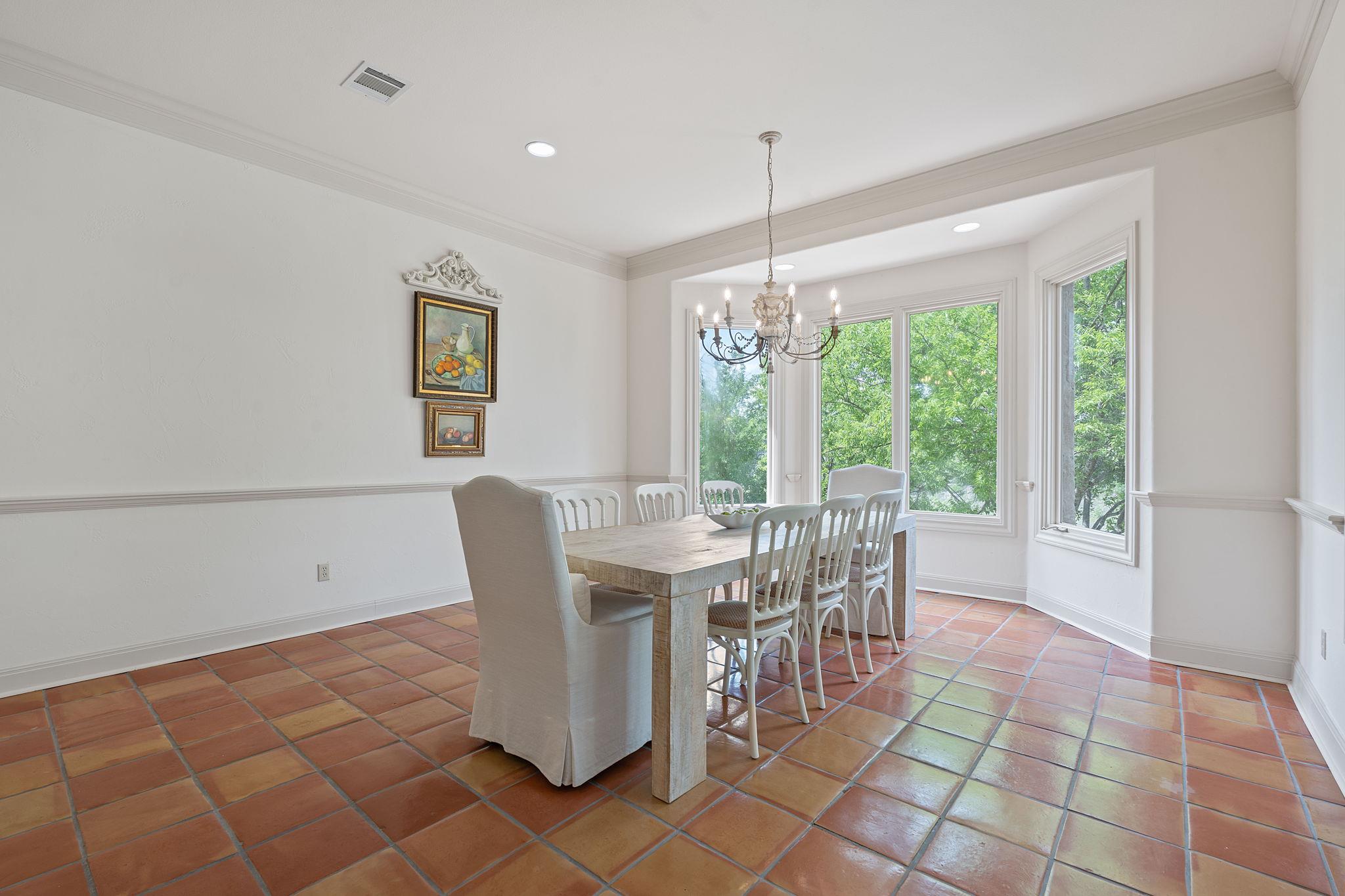 21936 Briarcliff Dr, Spicewood, TX 78669