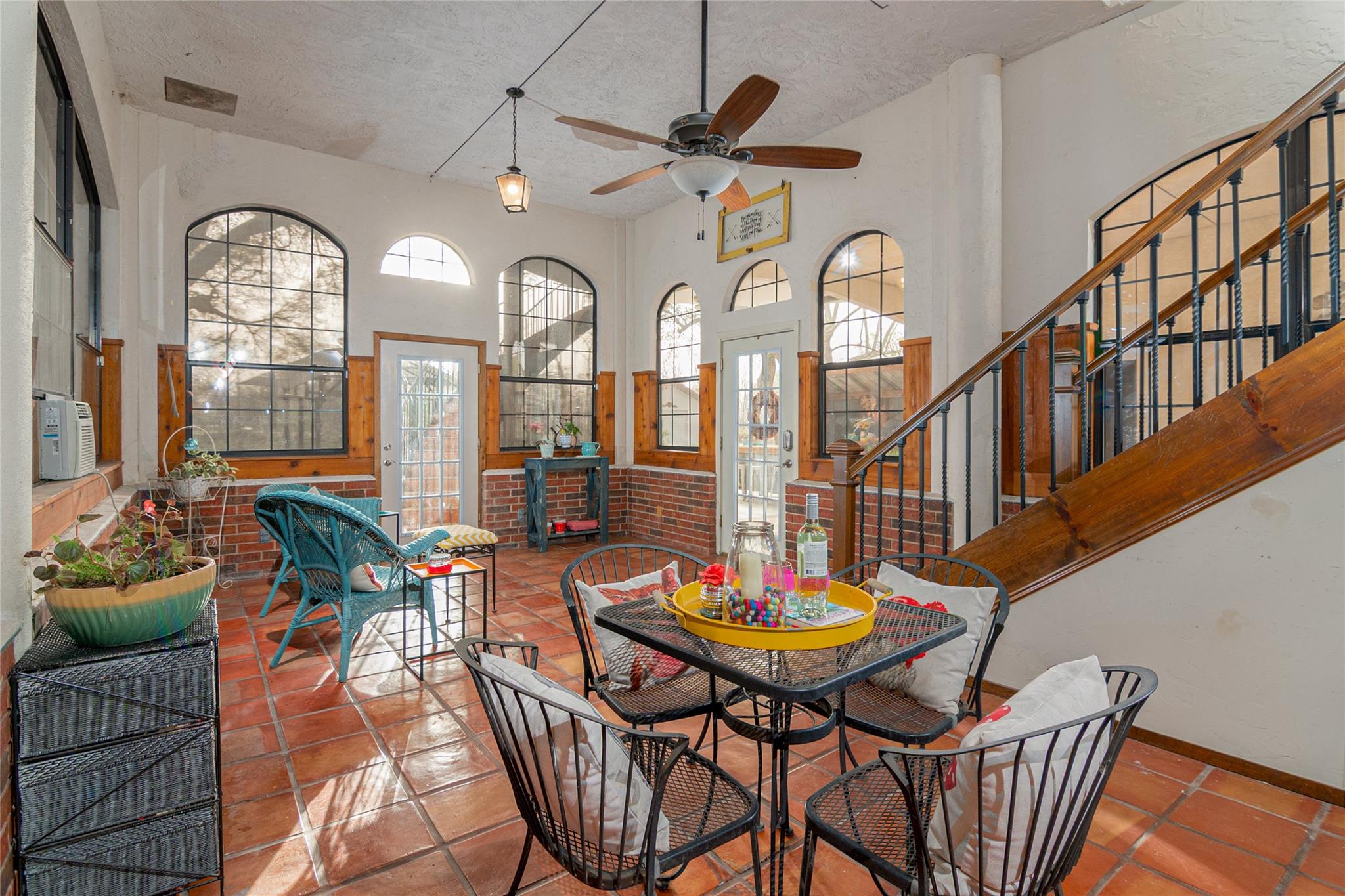 110 Lakeside Dr, Seguin, TX 78155