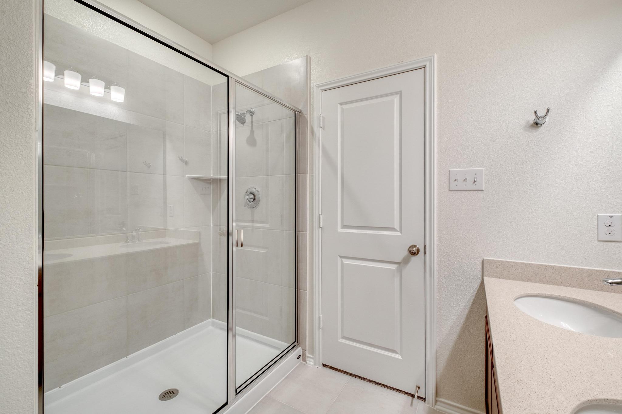 122 Lucky Texan Cv, Jarrell, TX 76537