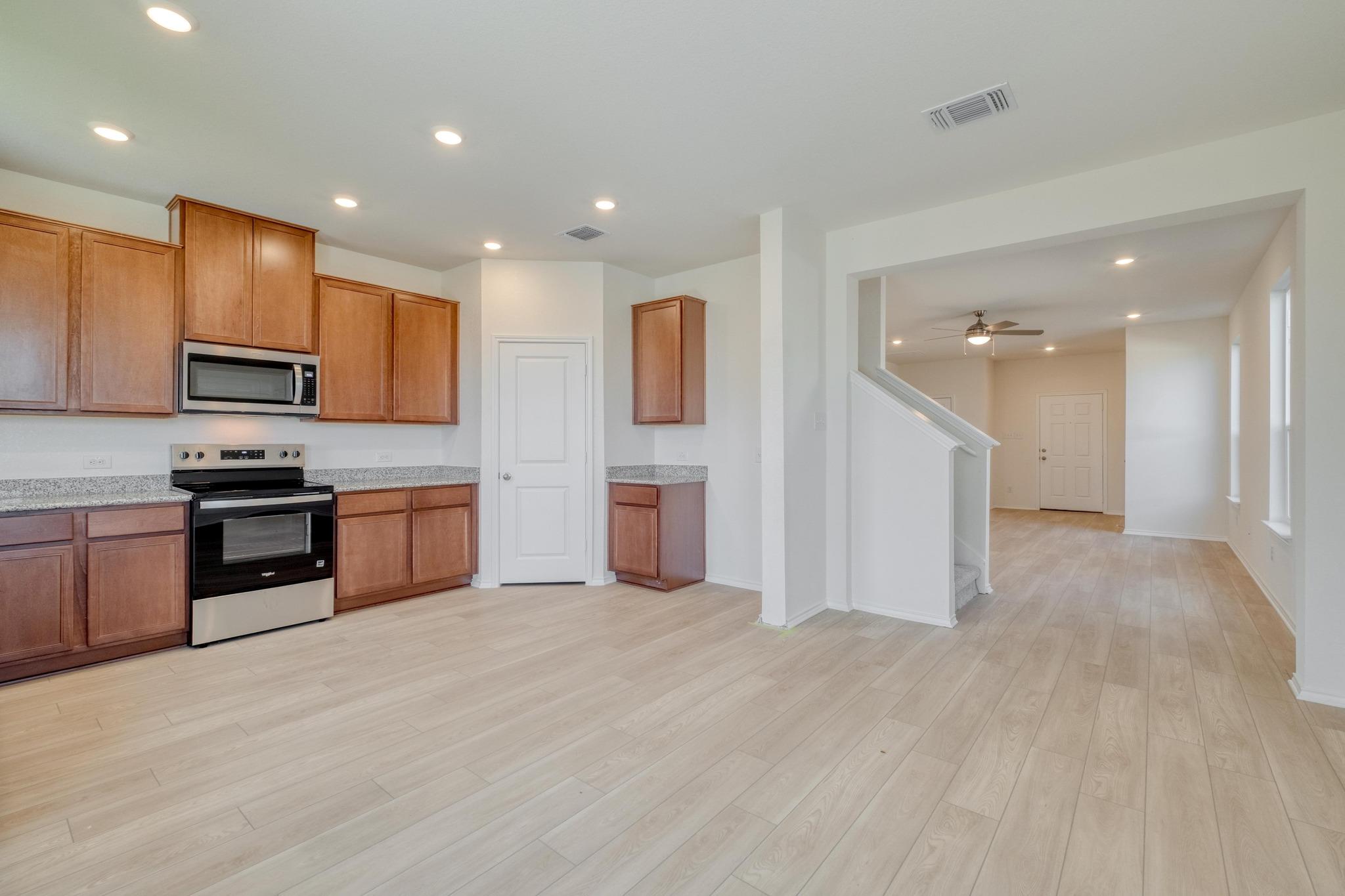 122 Lucky Texan Cv, Jarrell, TX 76537