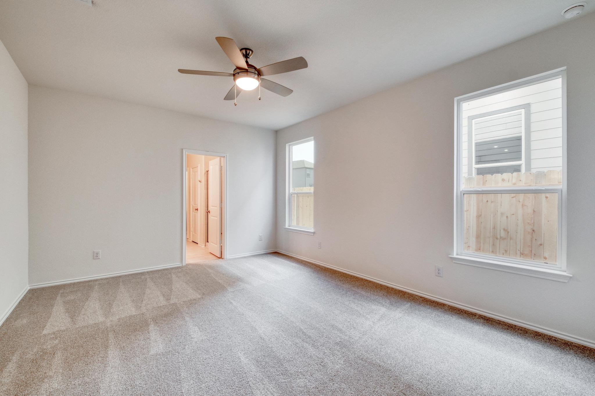 122 Lucky Texan Cv, Jarrell, TX 76537