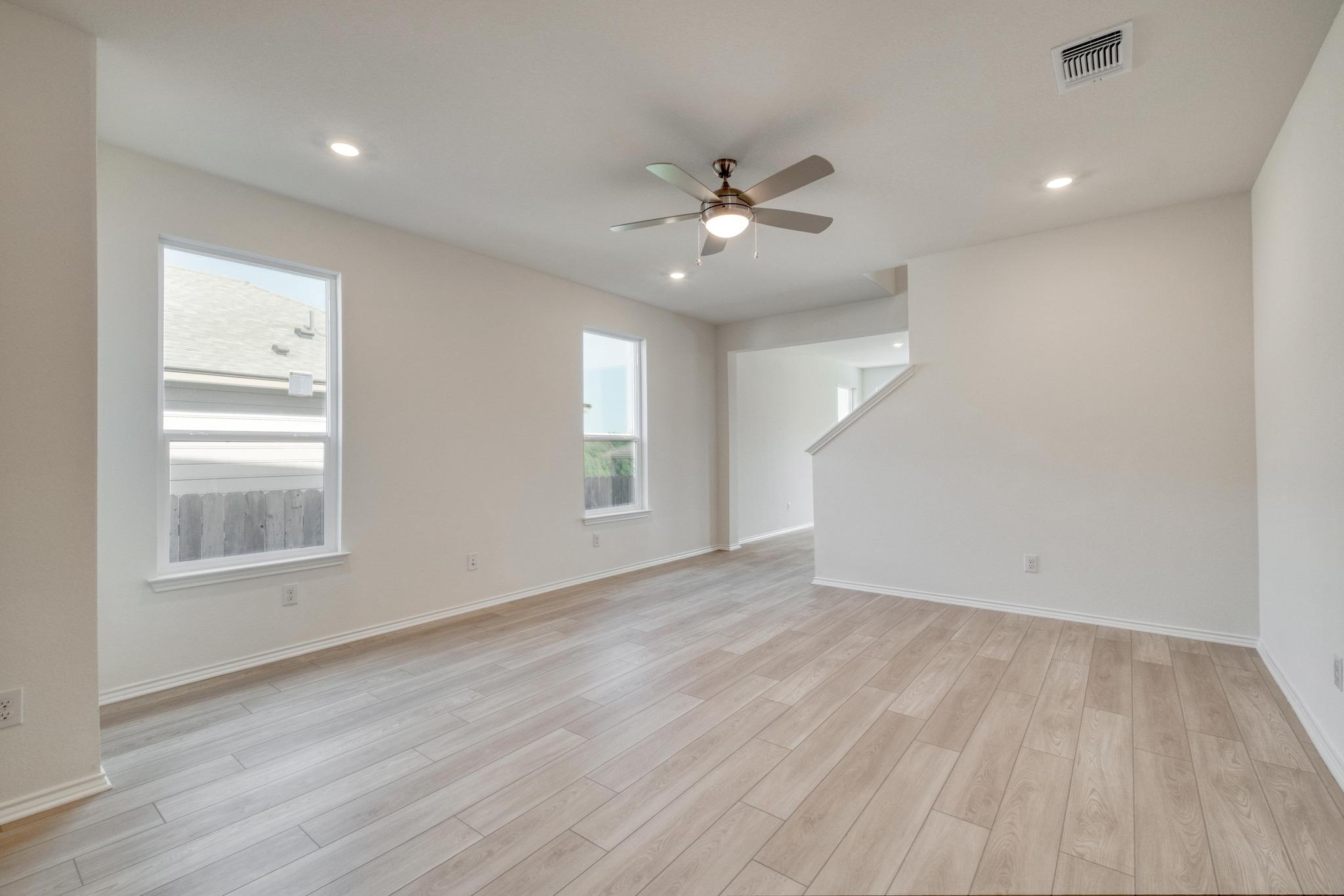 122 Lucky Texan Cv, Jarrell, TX 76537