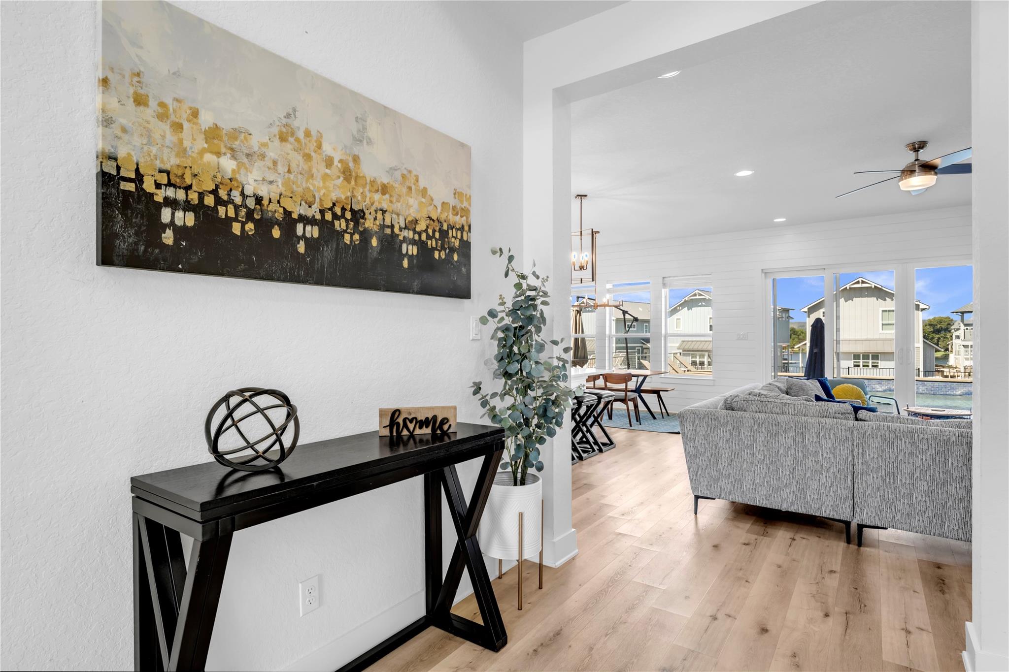 128 Village View Dr, Kingsland, TX 78639