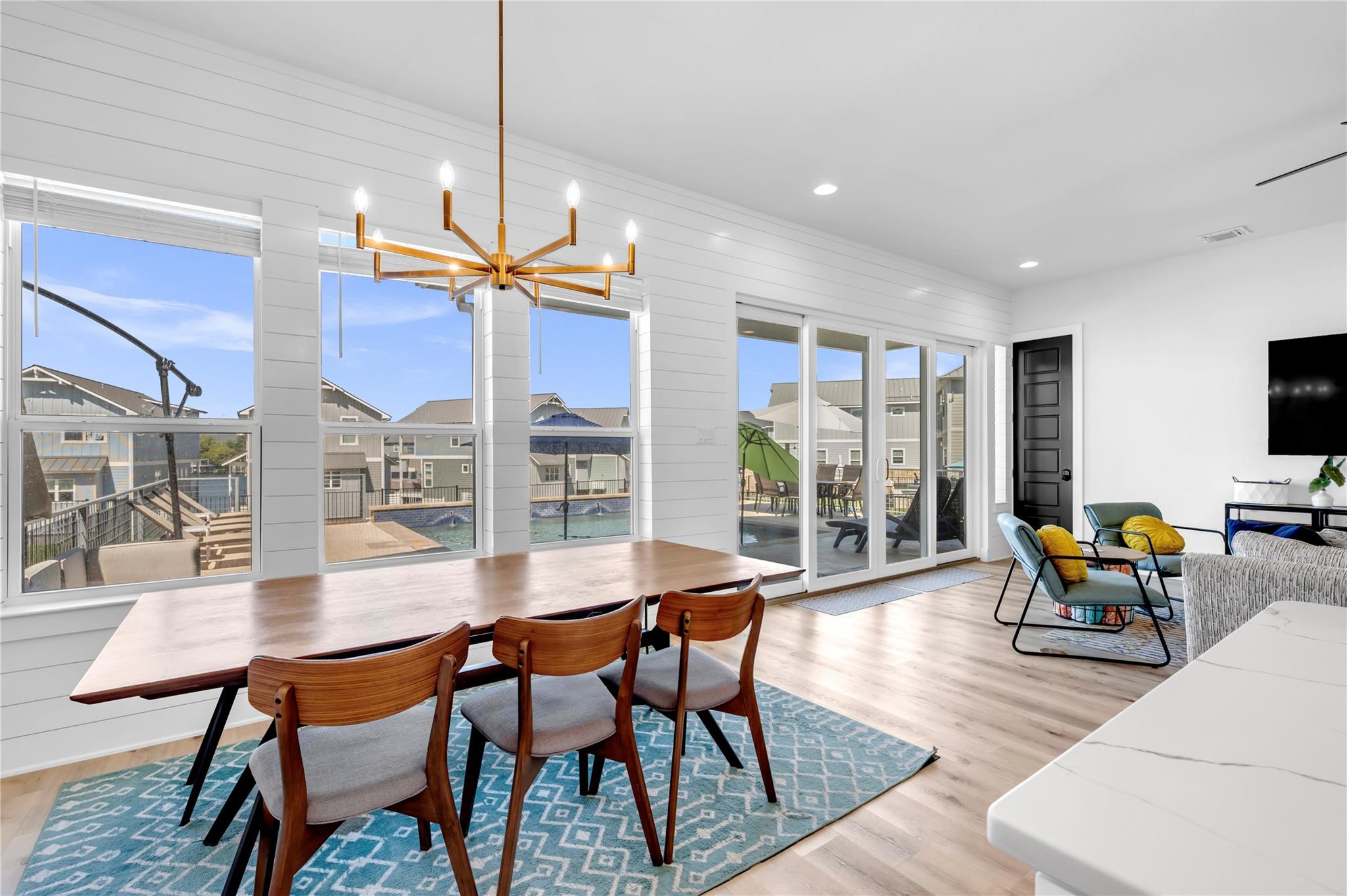 128 Village View Dr, Kingsland, TX 78639