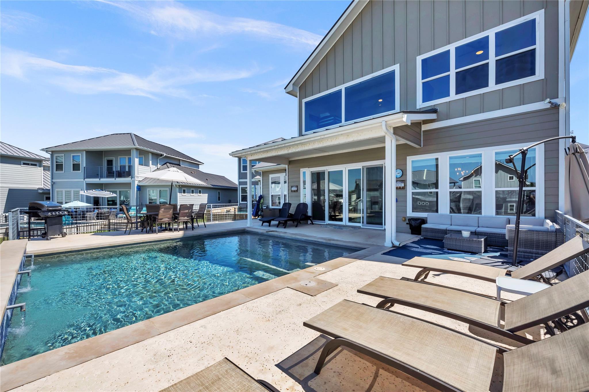 128 Village View Dr, Kingsland, TX 78639