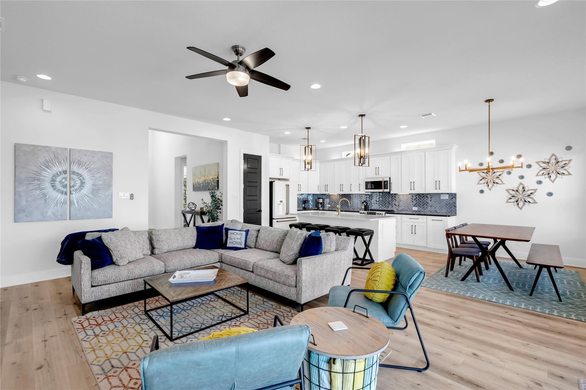 128 Village View Dr, Kingsland, TX 78639