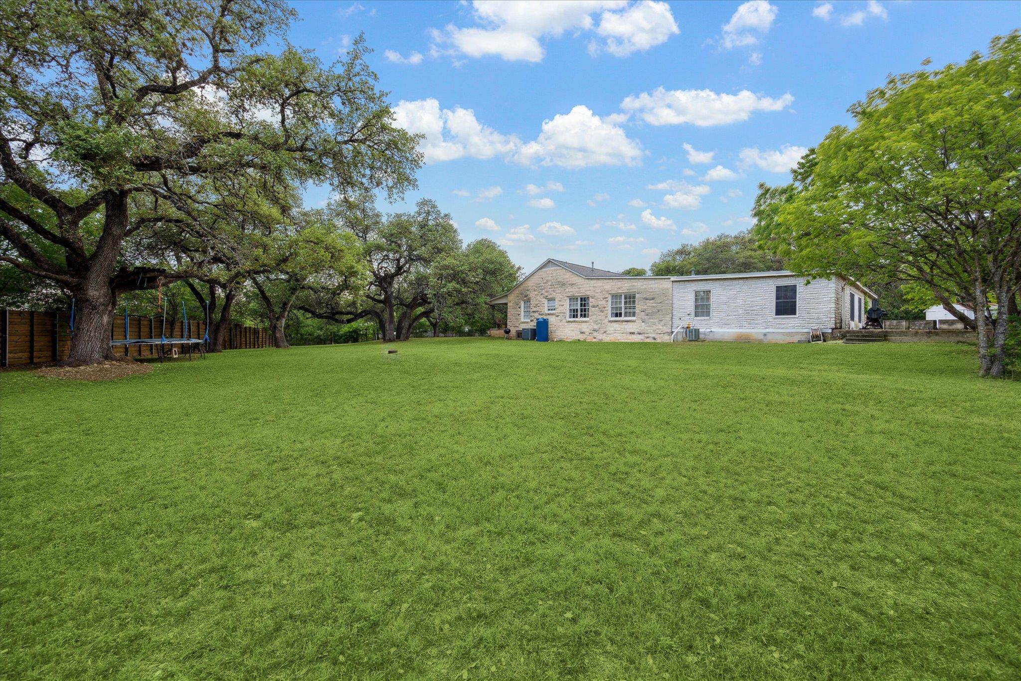 500 North Bluff Dr, Austin, TX 78745