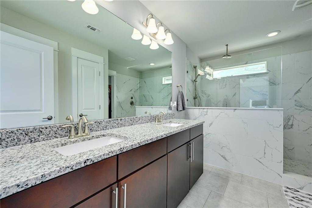 1051 Kenney Fort Xing # 52, Round Rock, TX 78665