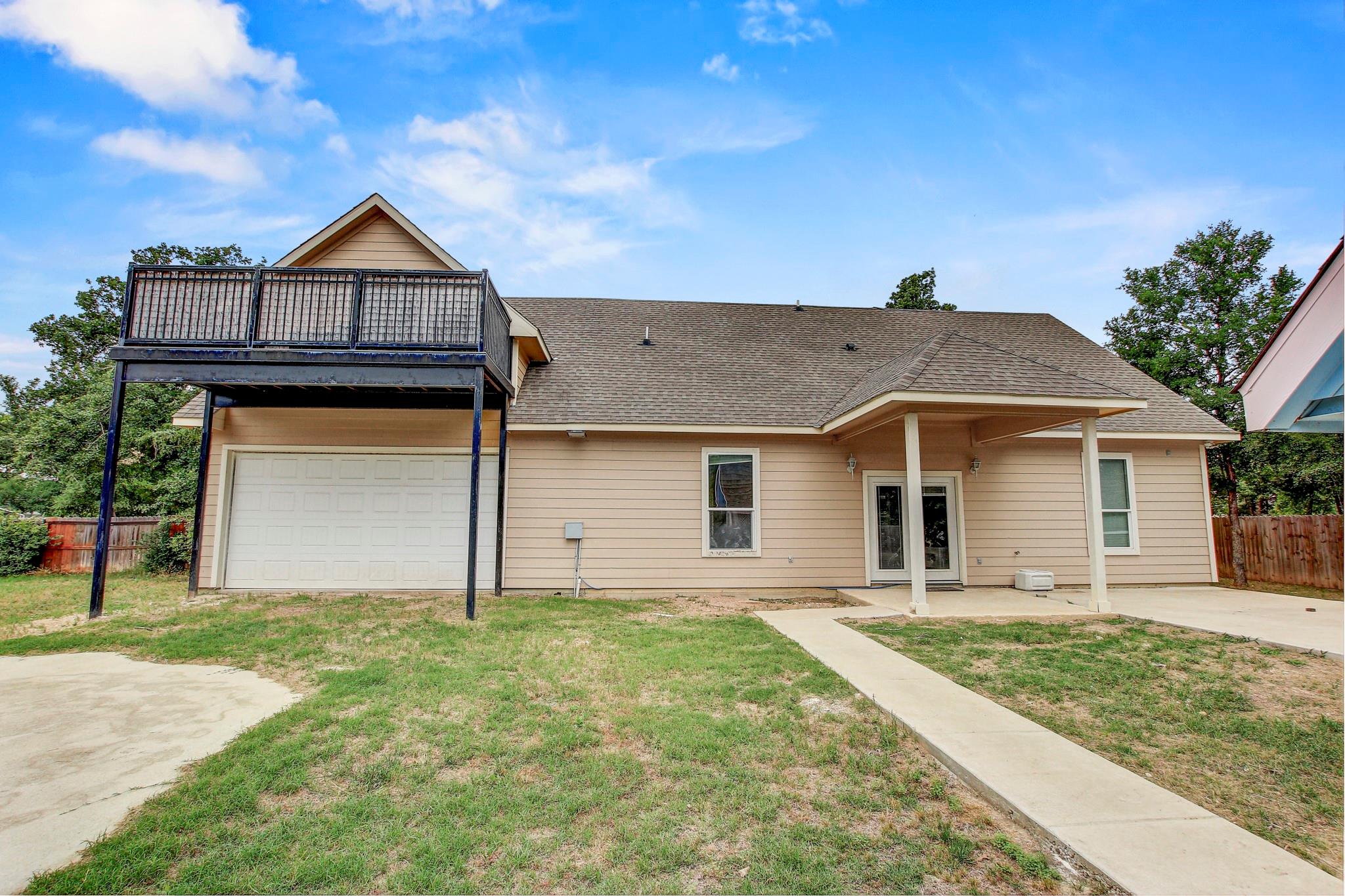 135 Romeria Dr, Cedar Creek, TX 78612