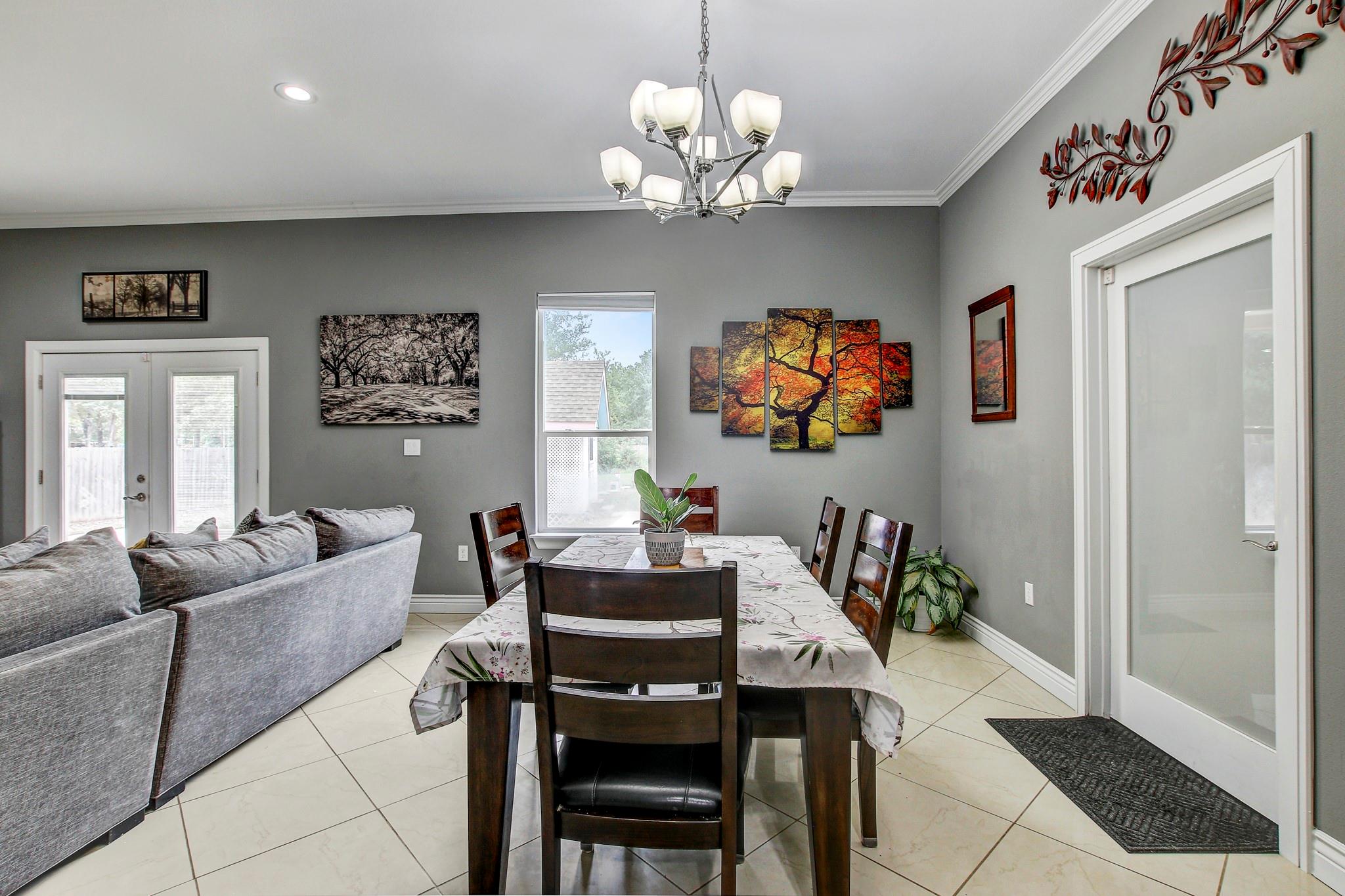 135 Romeria Dr, Cedar Creek, TX 78612