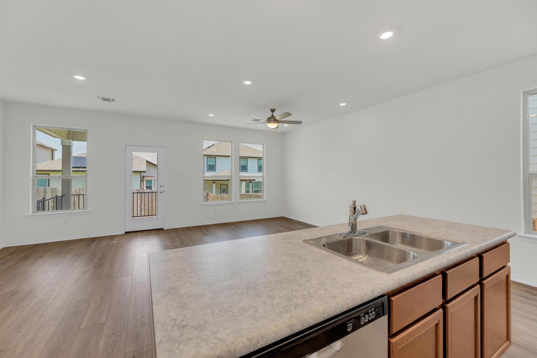 201 Lucky Texan Rd, Jarrell, TX 76537