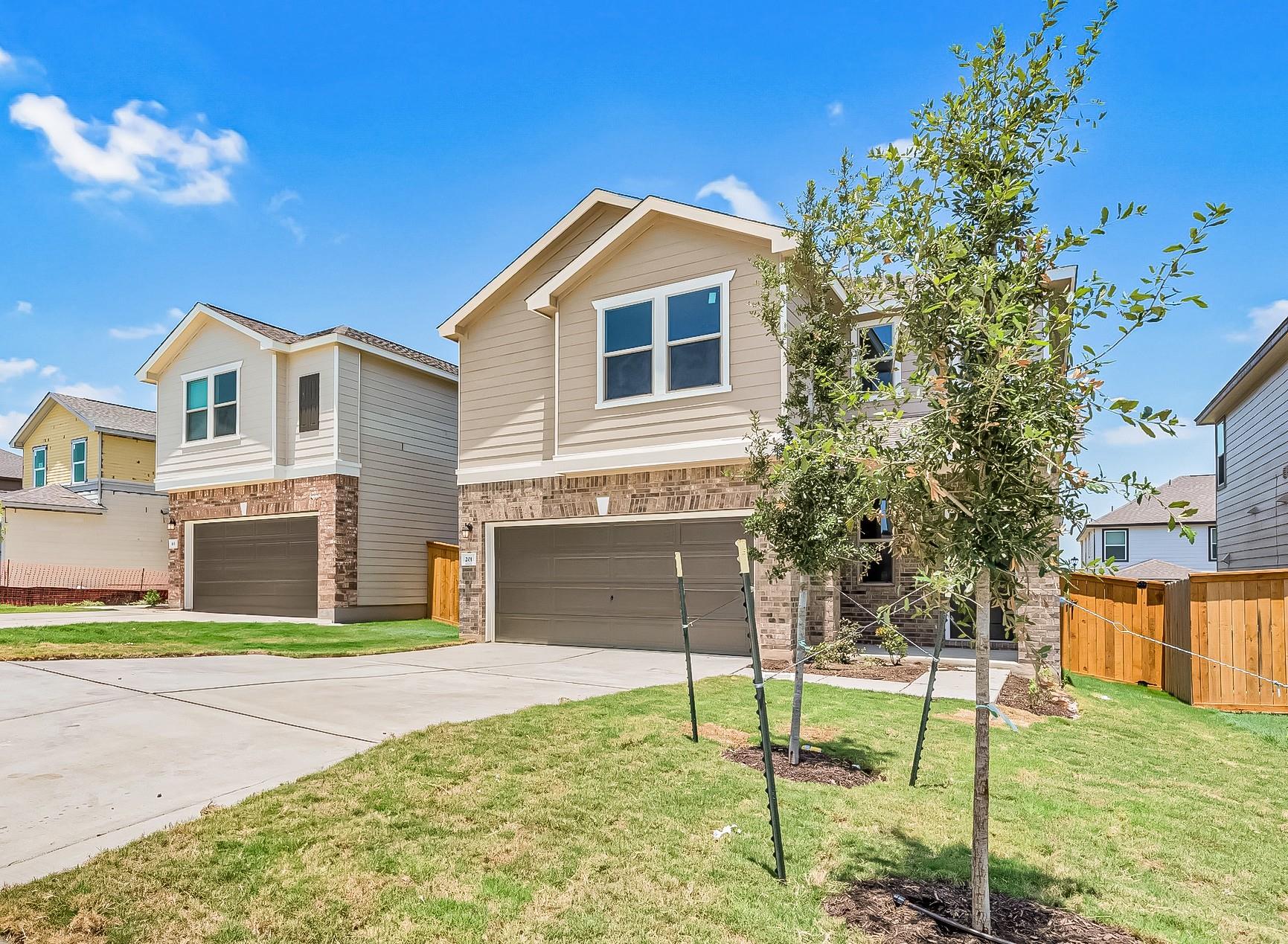 201 Lucky Texan Rd, Jarrell, TX 76537