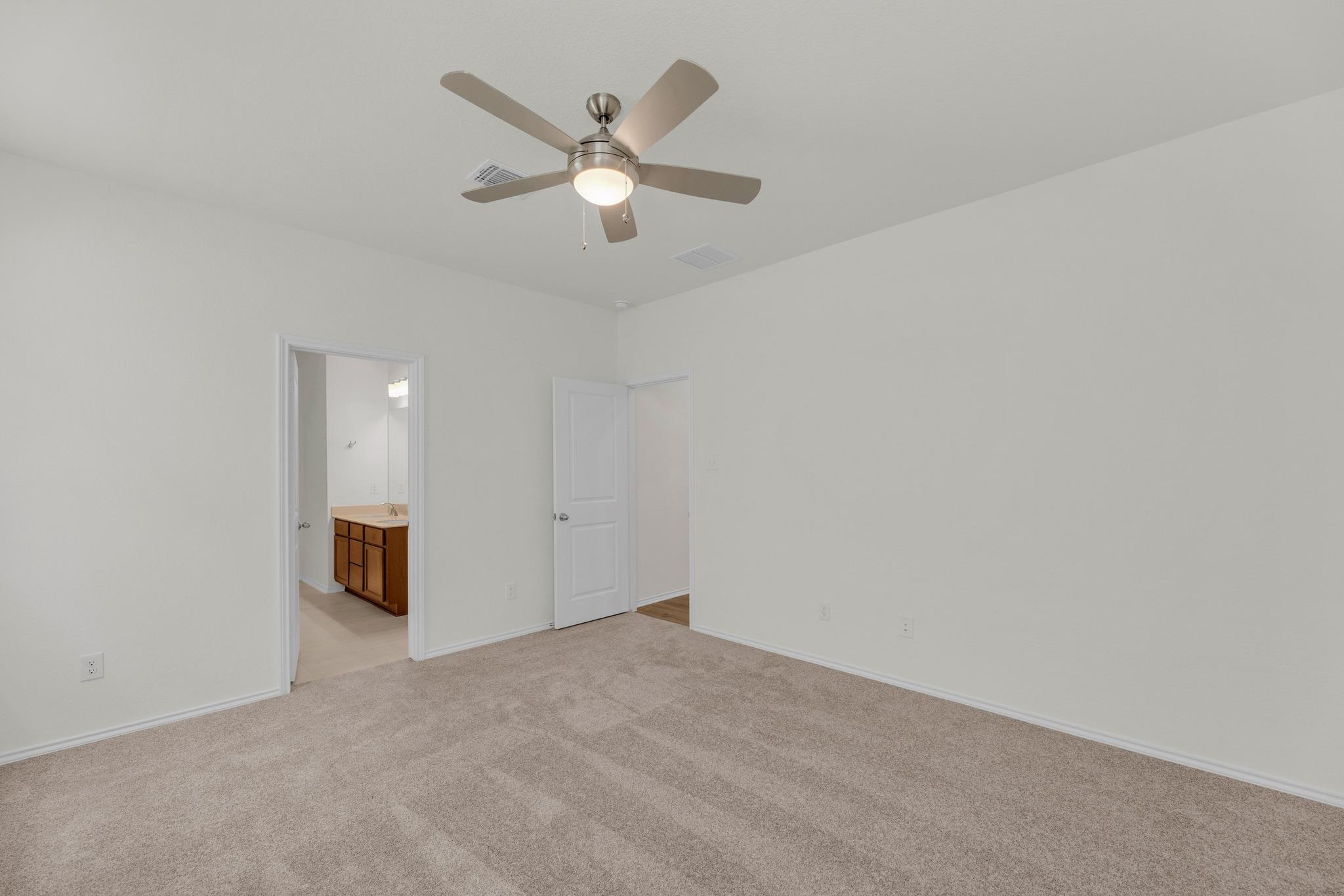 201 Lucky Texan Rd, Jarrell, TX 76537