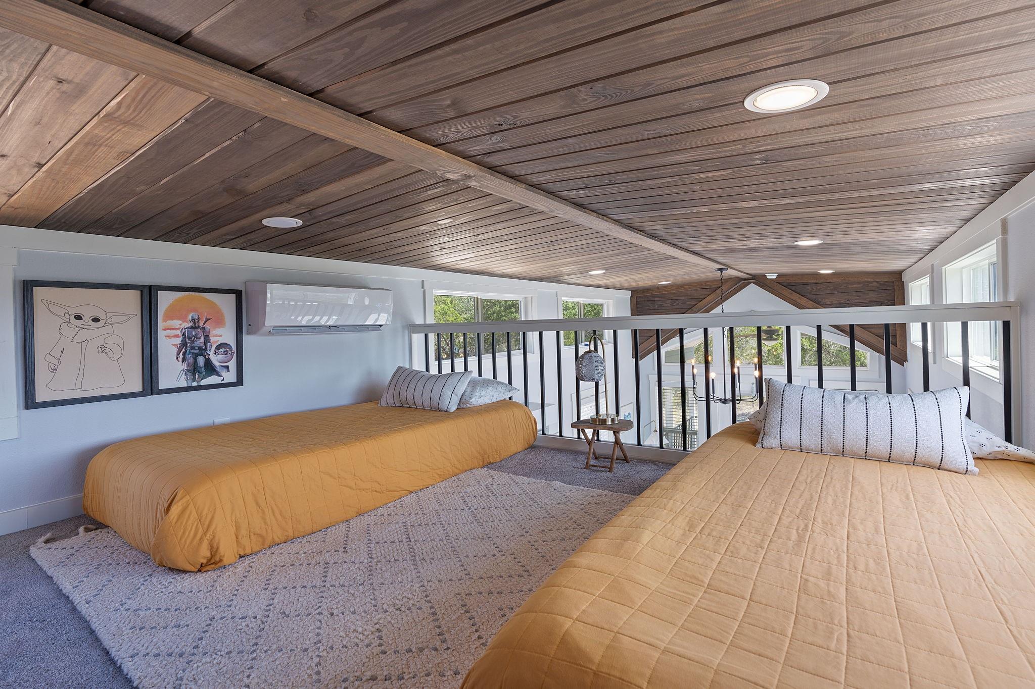 635 Ivean Pearson Rd, Lago Vista, TX 78645