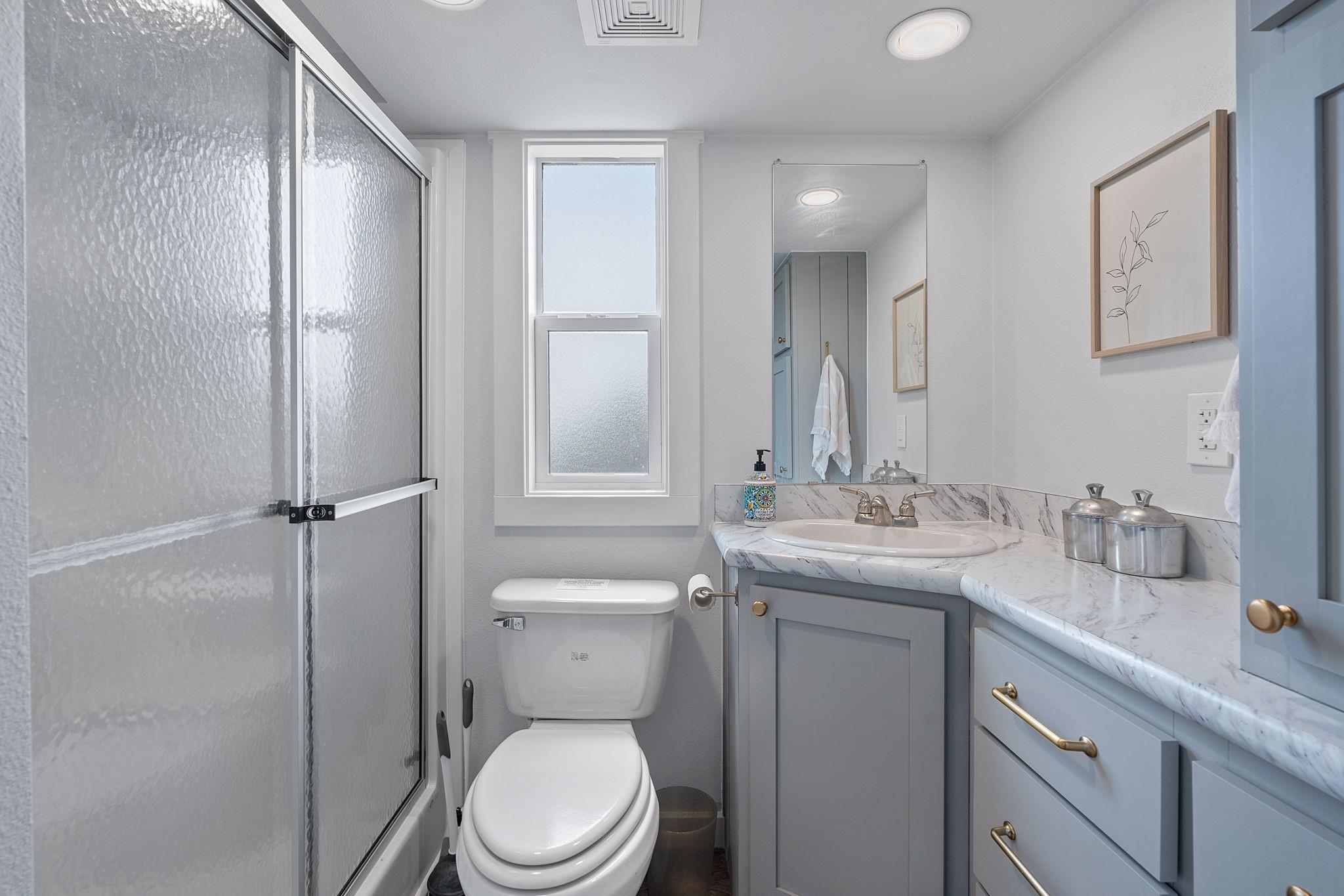 635 Ivean Pearson Rd, Lago Vista, TX 78645