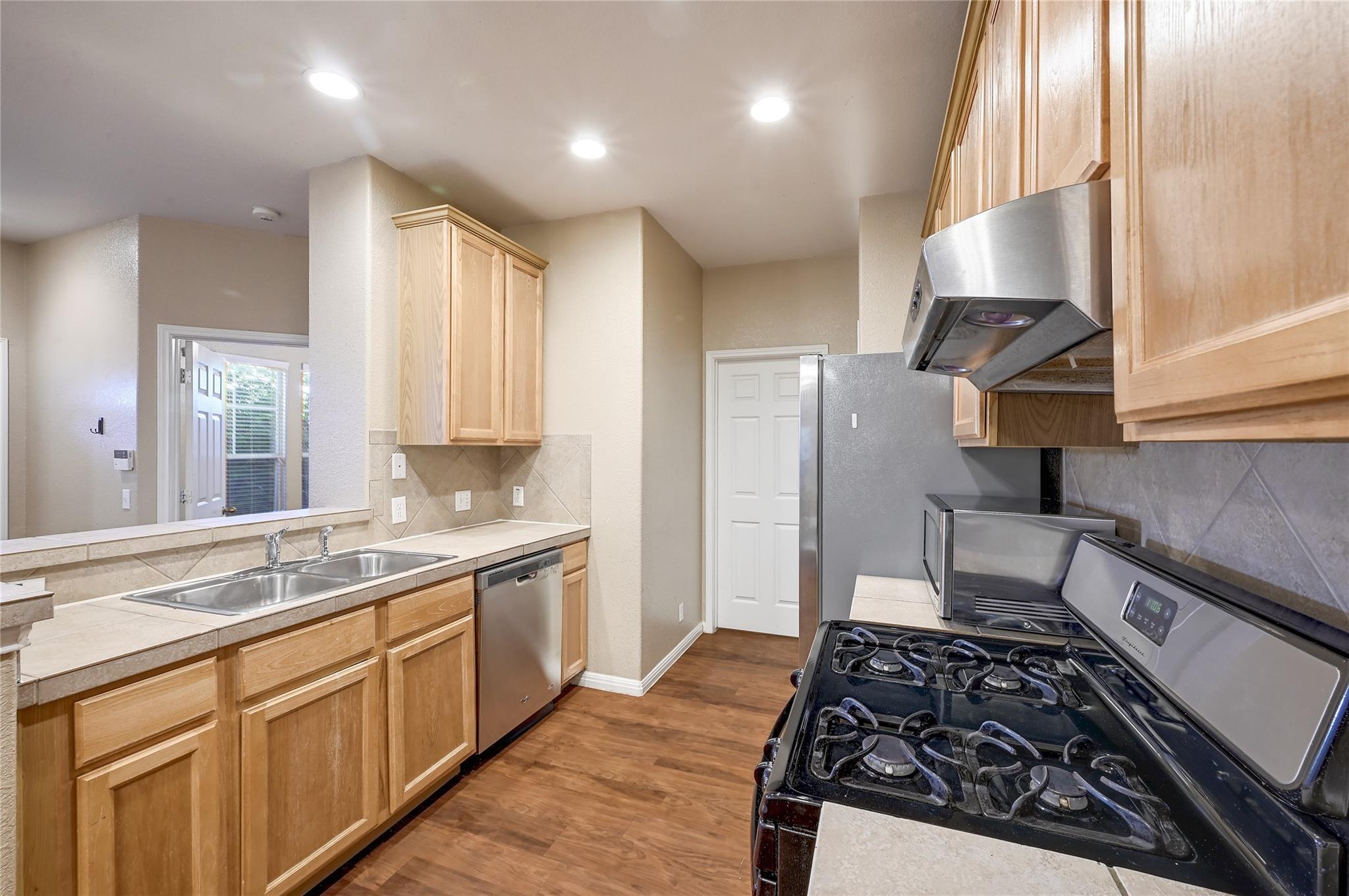 705 Nelray Blvd # B, Austin, TX 78751