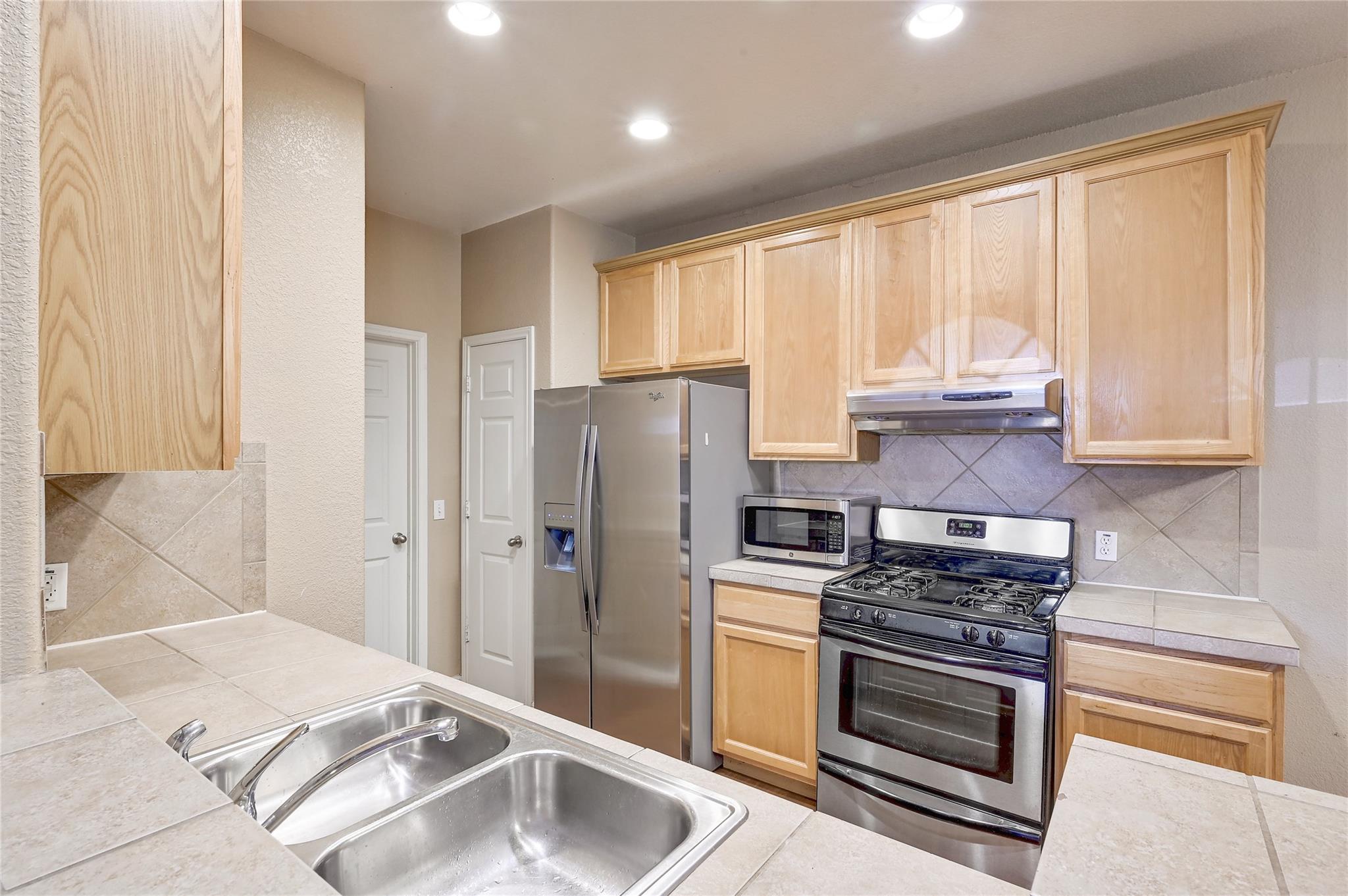 705 Nelray Blvd # B, Austin, TX 78751