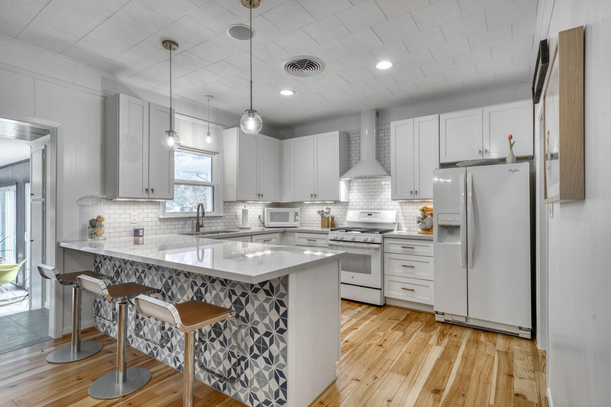 1524 Highway 159 W, Bellville, TX 77418