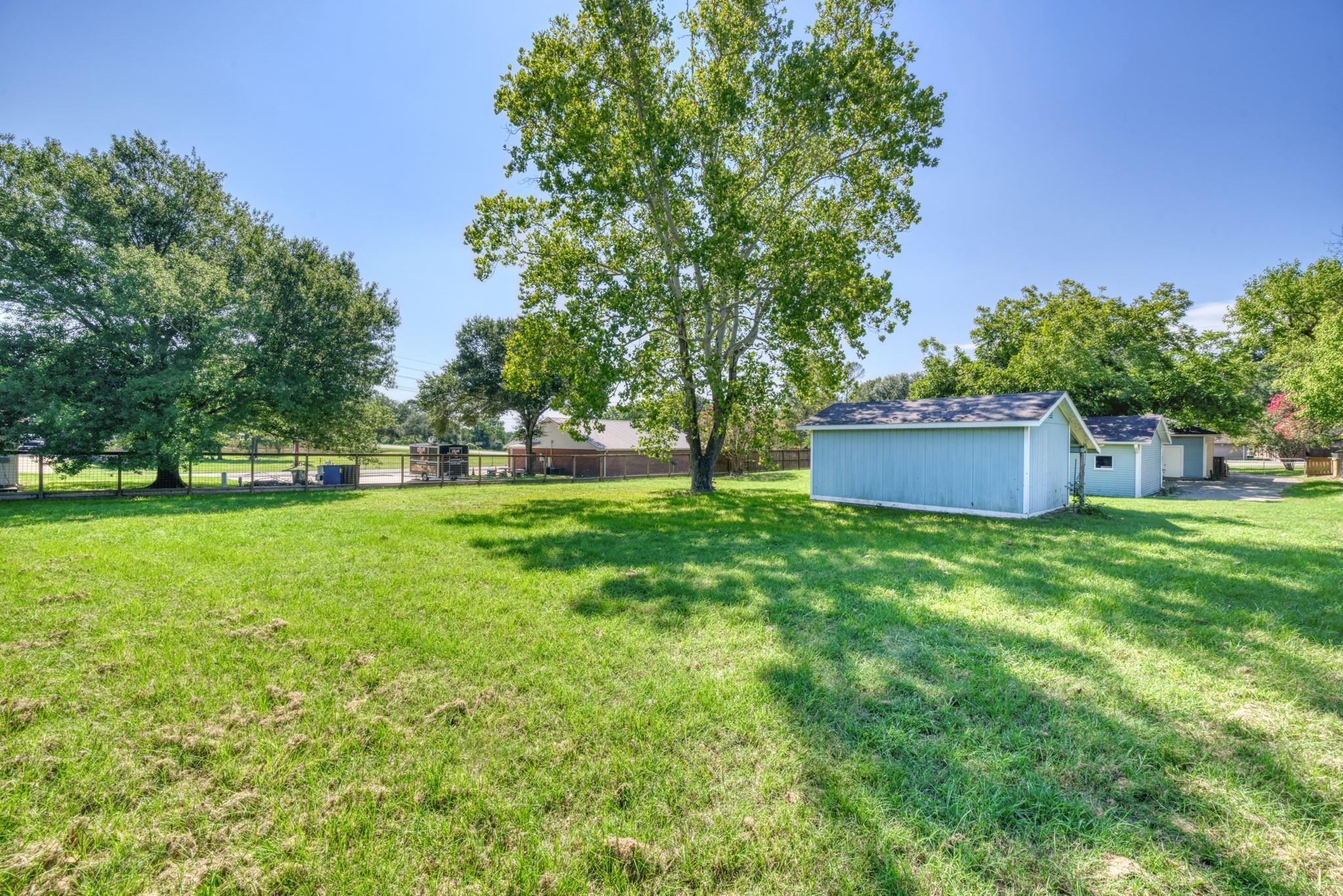 1524 Highway 159 W, Bellville, TX 77418