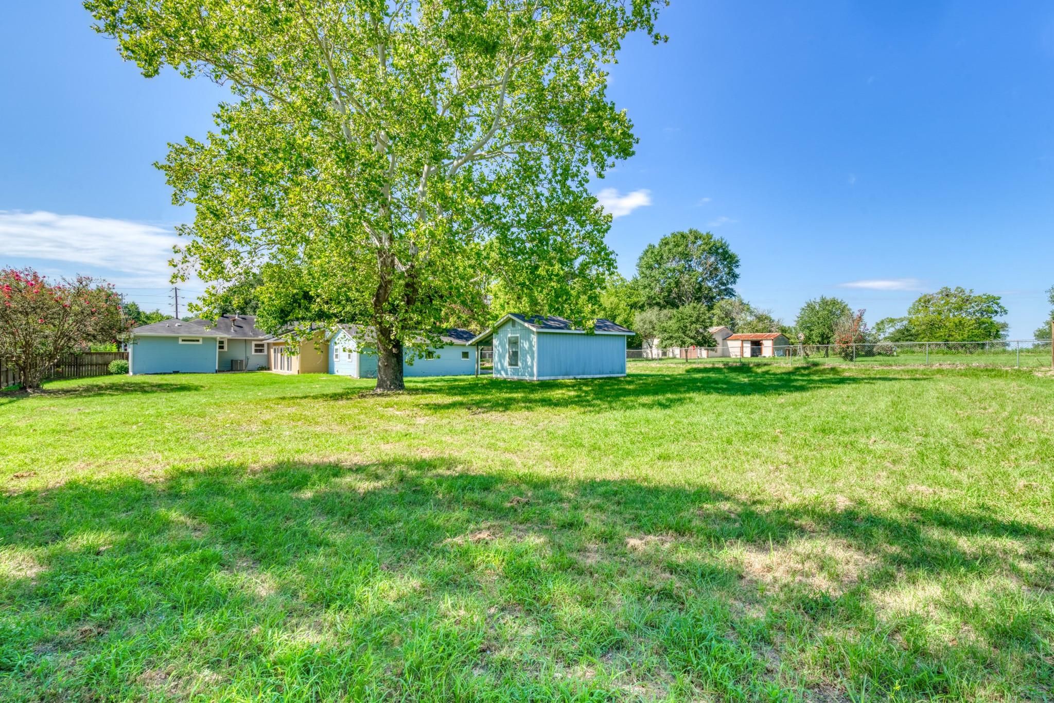 1524 Highway 159 W, Bellville, TX 77418