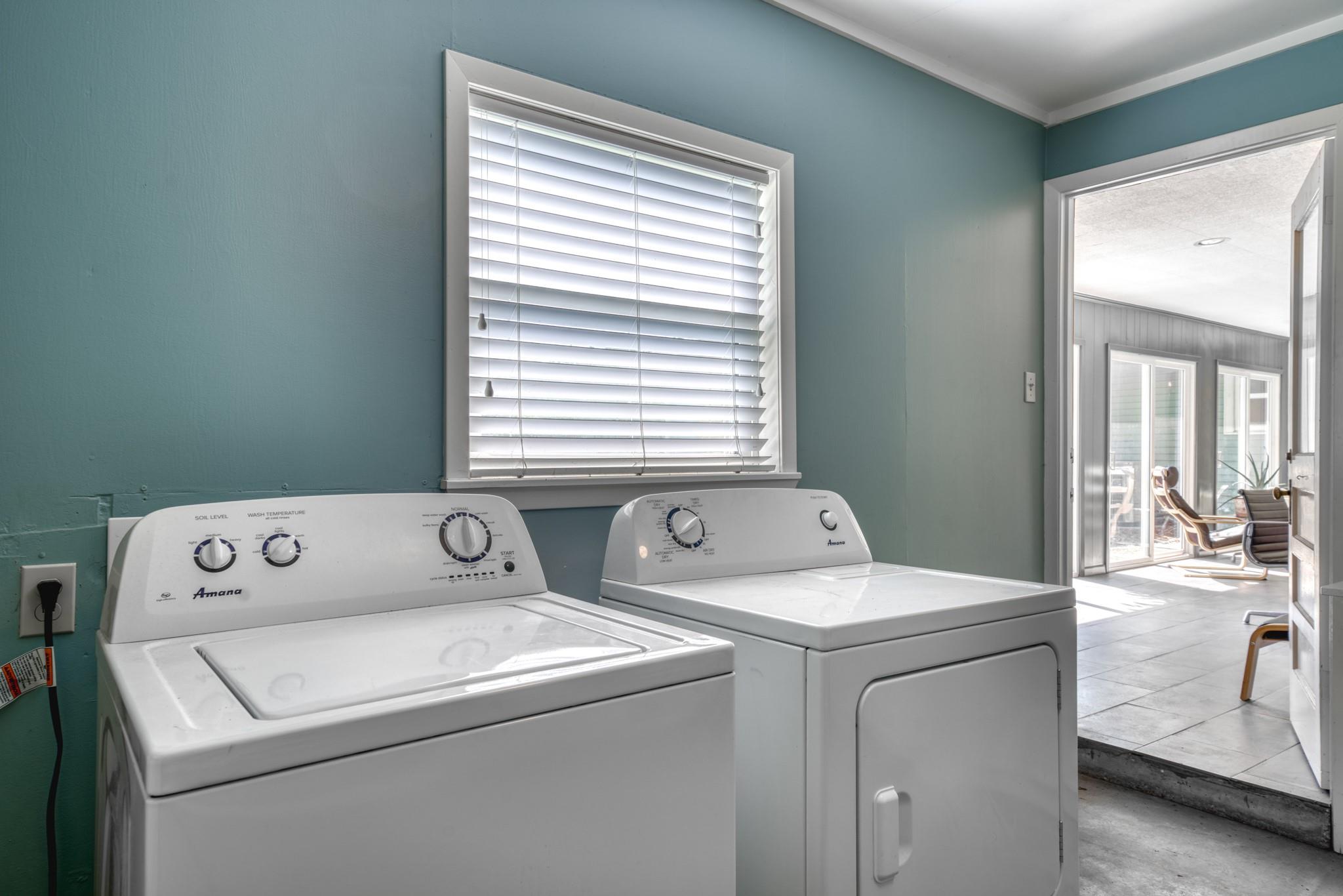 1524 Highway 159 W, Bellville, TX 77418