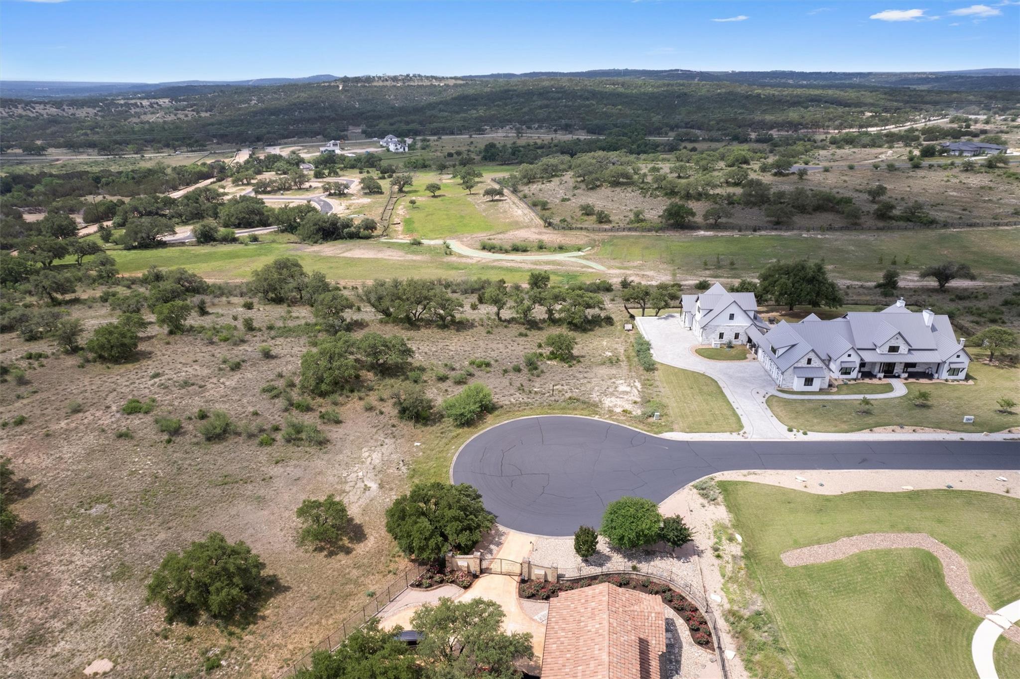 1117 Saddlebrook Cyn, Spicewood, TX 78669